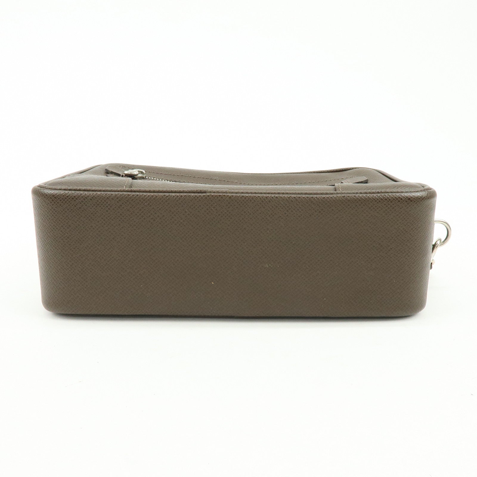 Louis Vuitton Taiga Neo Pavel Clultch Bag Grizzly M31148