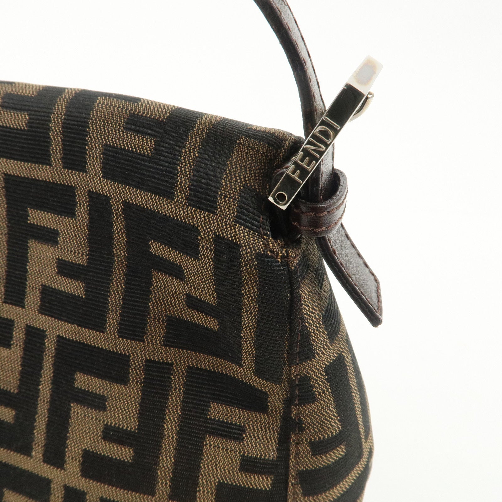 FENDI Mamma Baguette Canvas Leather Shoulder Bag Silver HDW 26325 Used