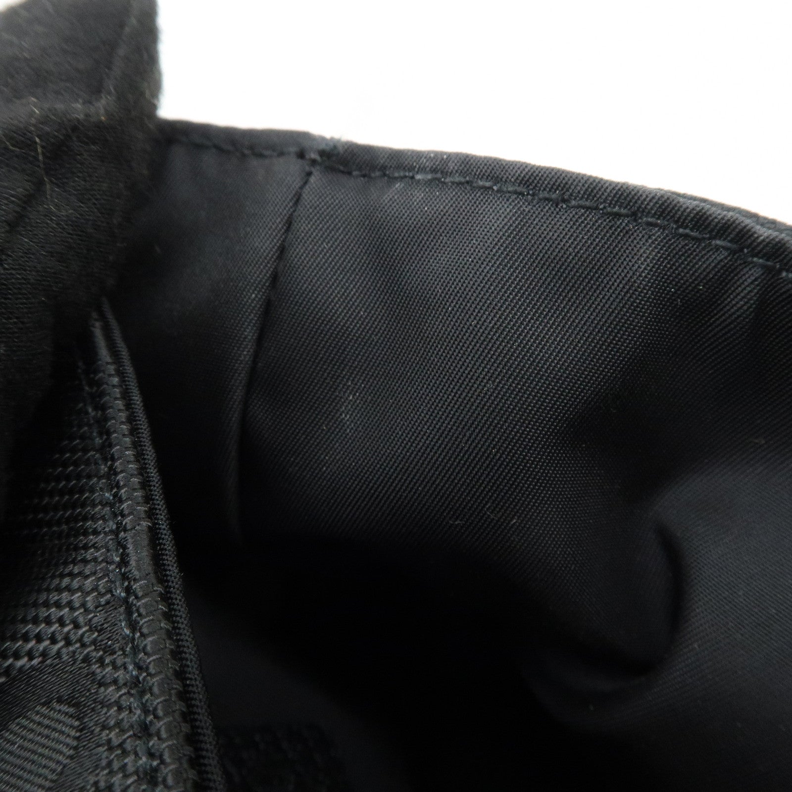 GUCCI Off The Grid GG Nylon Leather Shoulder Crossbody Bag Black Used