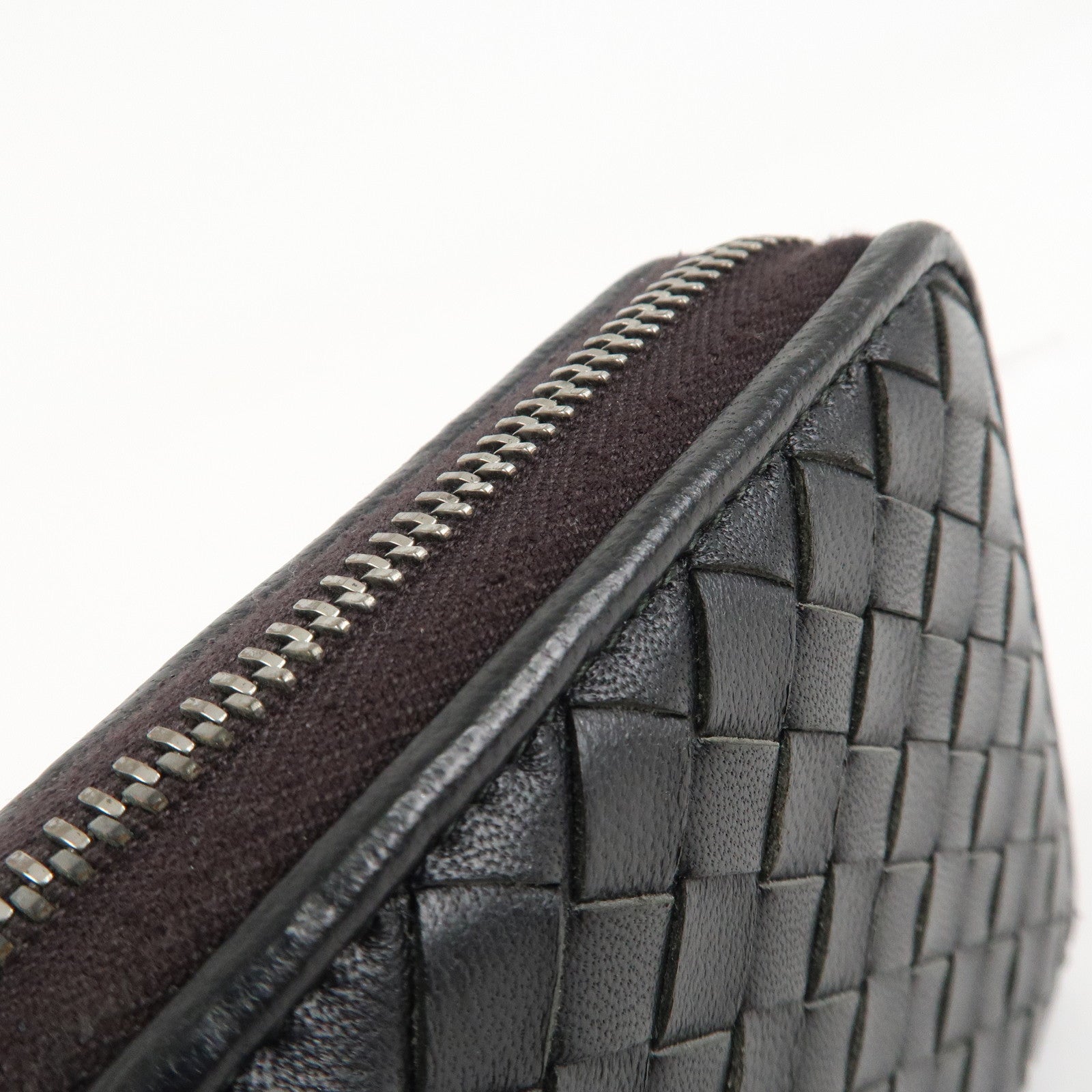 BOTTEGA VENETA Intrecciato Leather Round Fauna Long Wallet Used