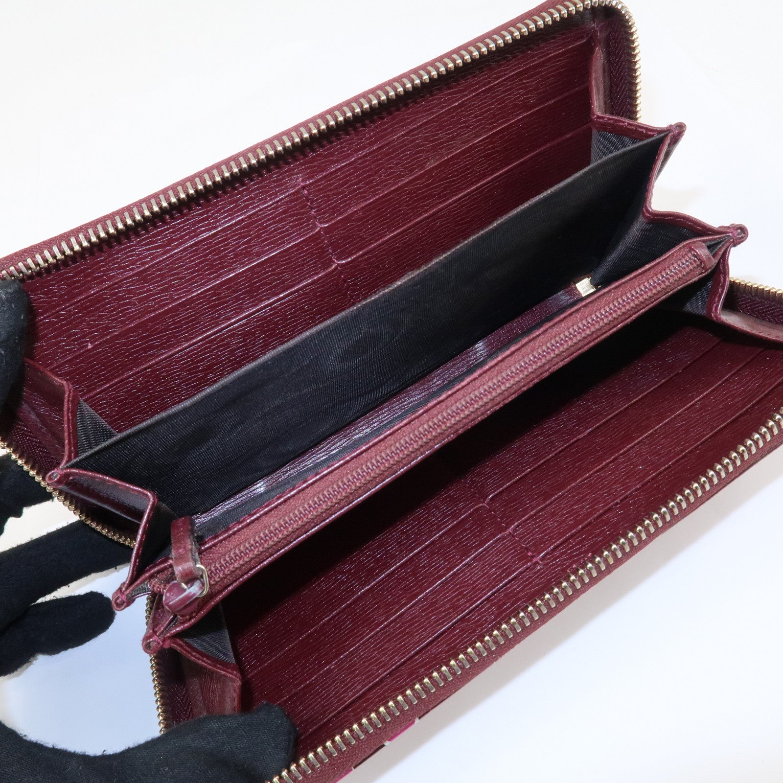 GUCCI Interlocking G Leather Long Wallet Heartbeat Print 309705 Used