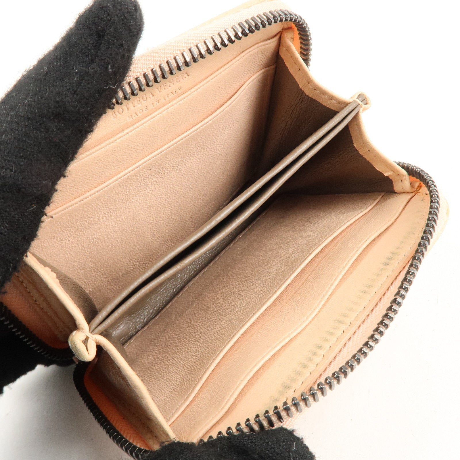 BOTTEGA VENETA Intrecciato Leather Round Zipper Coin Case Used