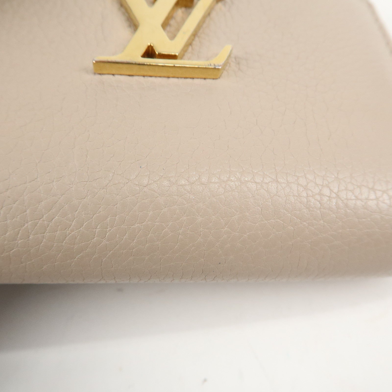 Louis Vuitton Lock Me Zippy Coin Purse Coin Case Beige M80100 Used