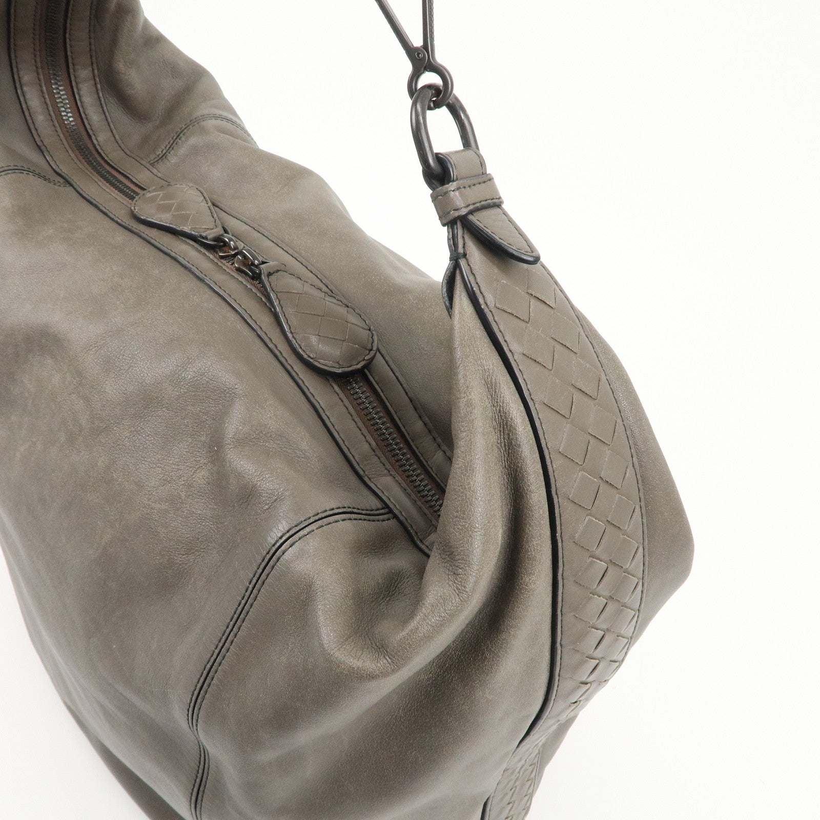 BOTTEGA VENETA Intrecciato Leather Shoulder Bag Greige Used