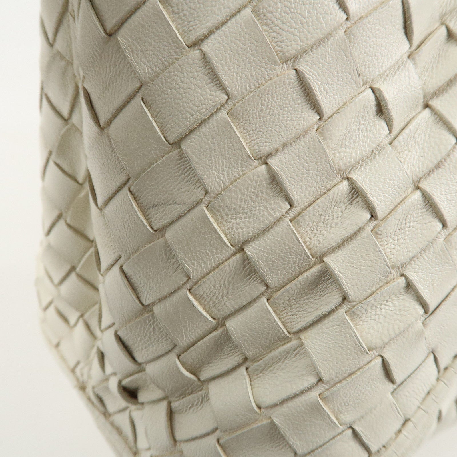 BOTTEGA VENETA Intrecciato Leather Shoulder Bag White 145552 Used