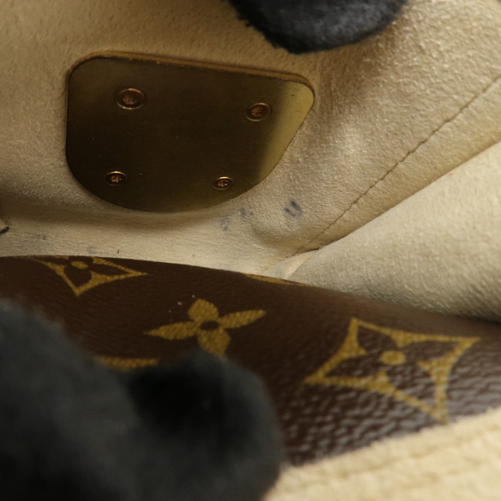 Louis Vuitton Monogram Hudson GM Shoulder Bag M40045 Used