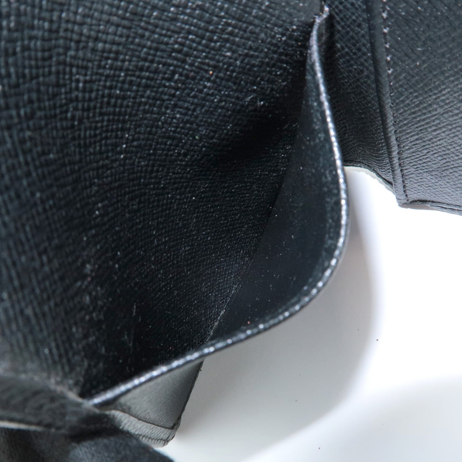 Louis Vuitton Taiga Porto Valeur Carte Credit Wallet M30392 Used