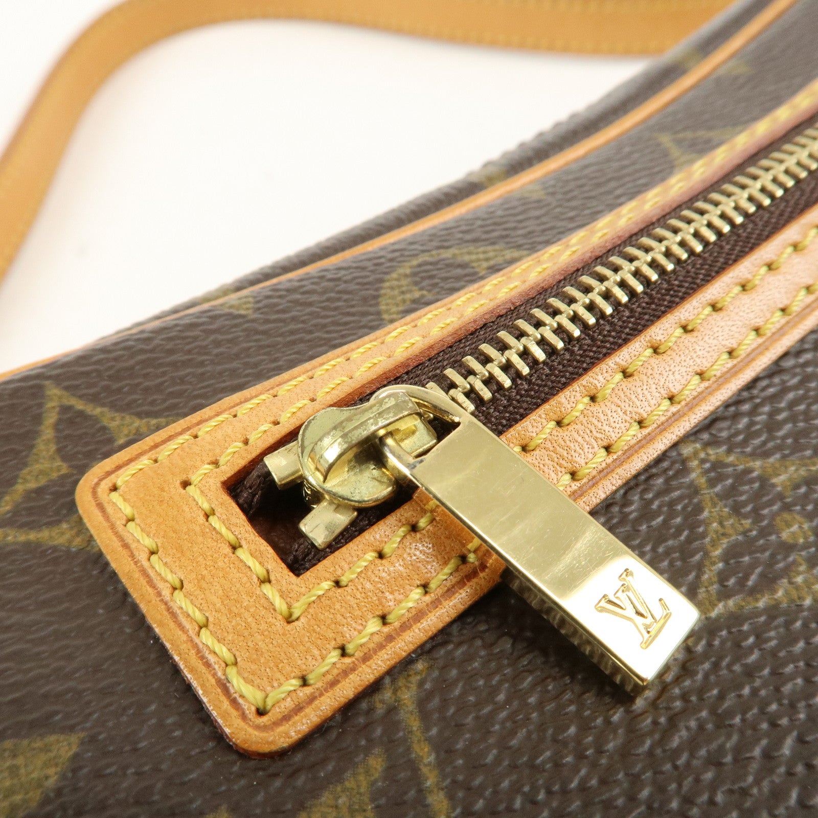 Louis Vuitton Monogram Pochette Cite Shoulder Bag M51183 Used