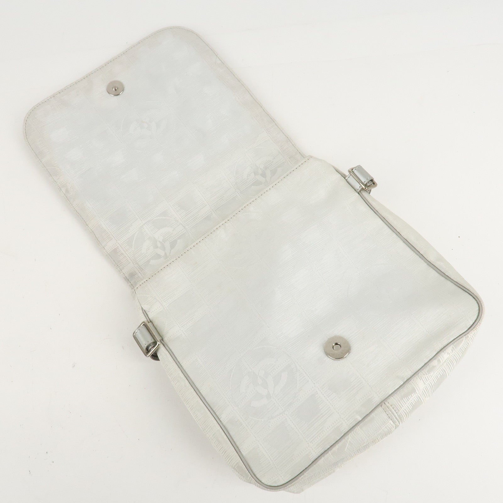 CHANEL New Travel Line Nylon Jacquard Shoulder Bag Silver A29347 Used