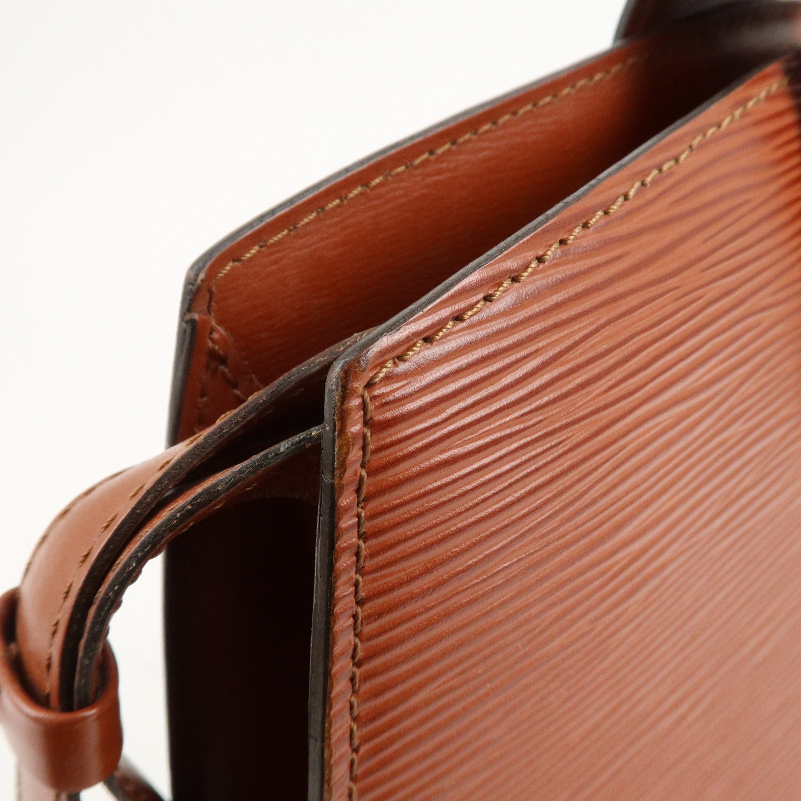 Louis Vuitton Epi Cluny Shoulder Bag Kenya Brown M52253 Used