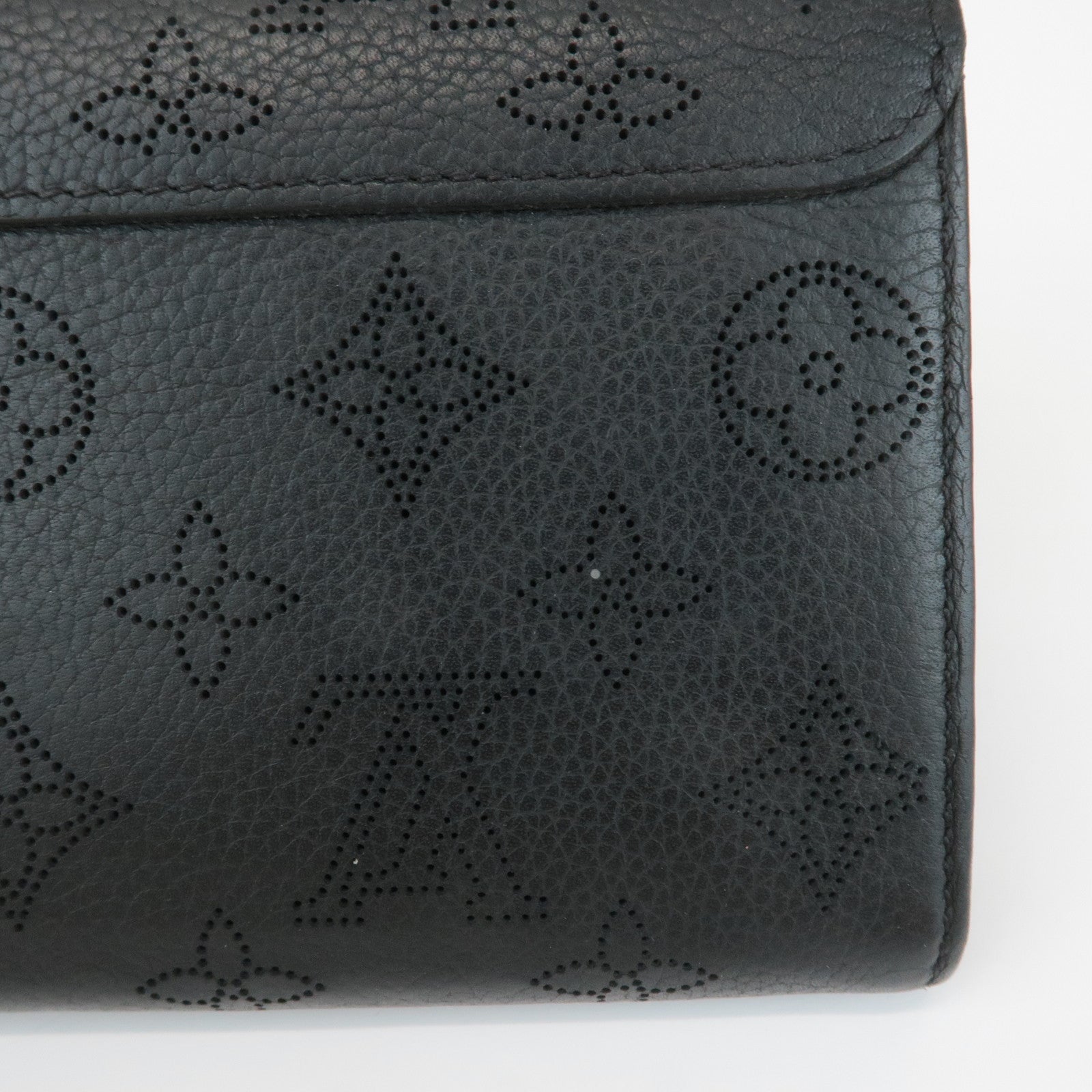Louis Vuitton Monogram Mahina Portefeuille Iris Wallet M60143 Used