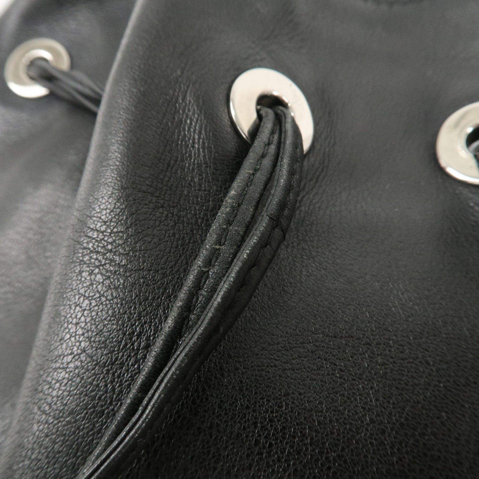 GUCCI Leather Shoulder Bag Drawstring Bag Black Silver 001.4034 Used