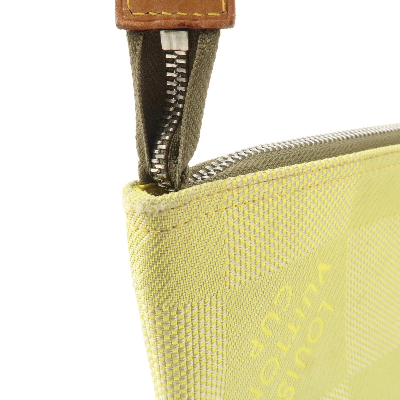 Louis Vuitton Damier Geant Volunteer Pouch Lime Yellow Used