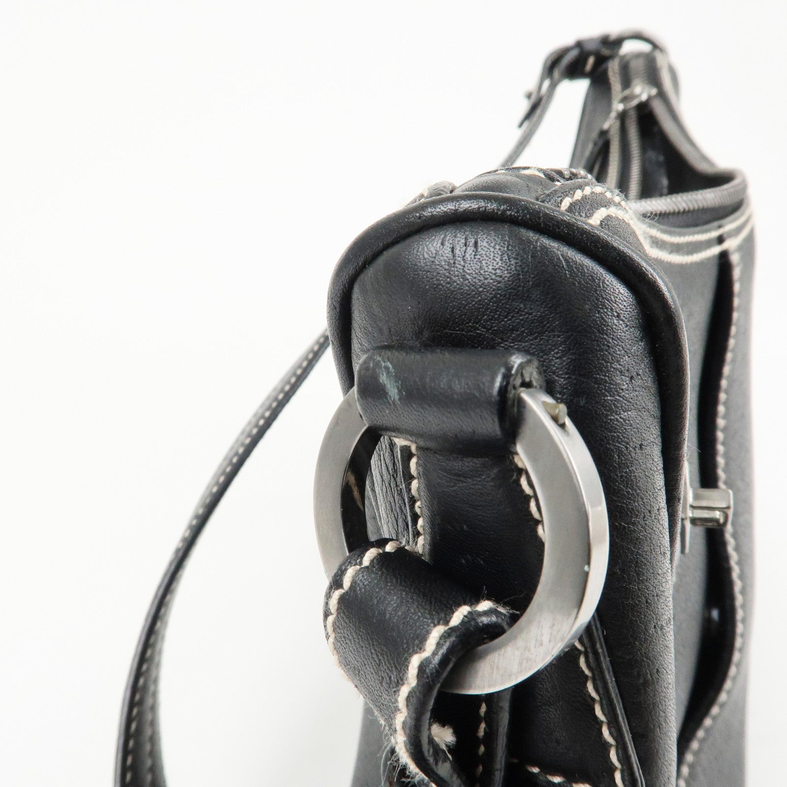 Salvatore Ferragamo Gancini Leather Shoulder Bag AF-21 3754 Used