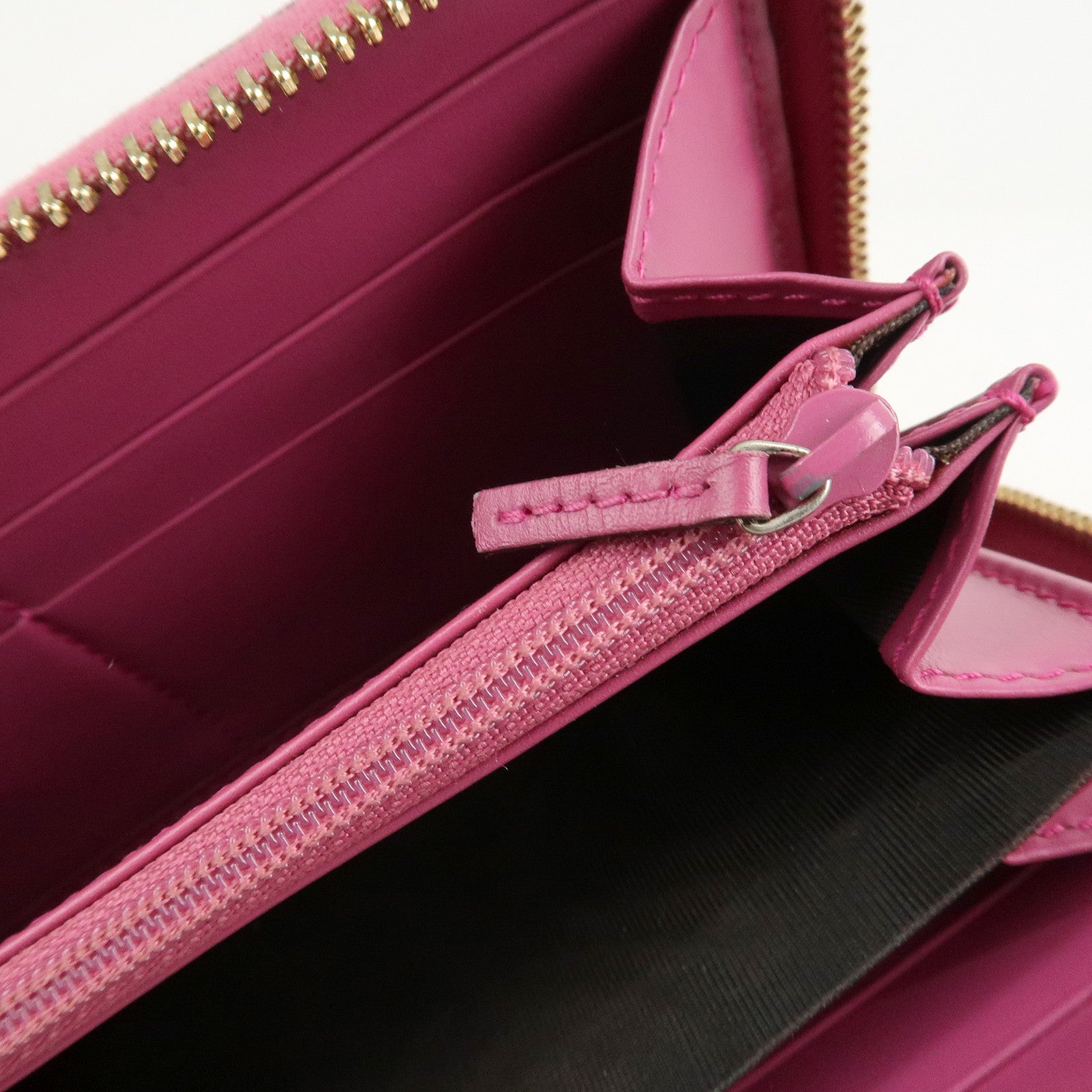 GUCCI Guccissima Interlocking G Round Zipper Wallet Ribbon 388680 Used