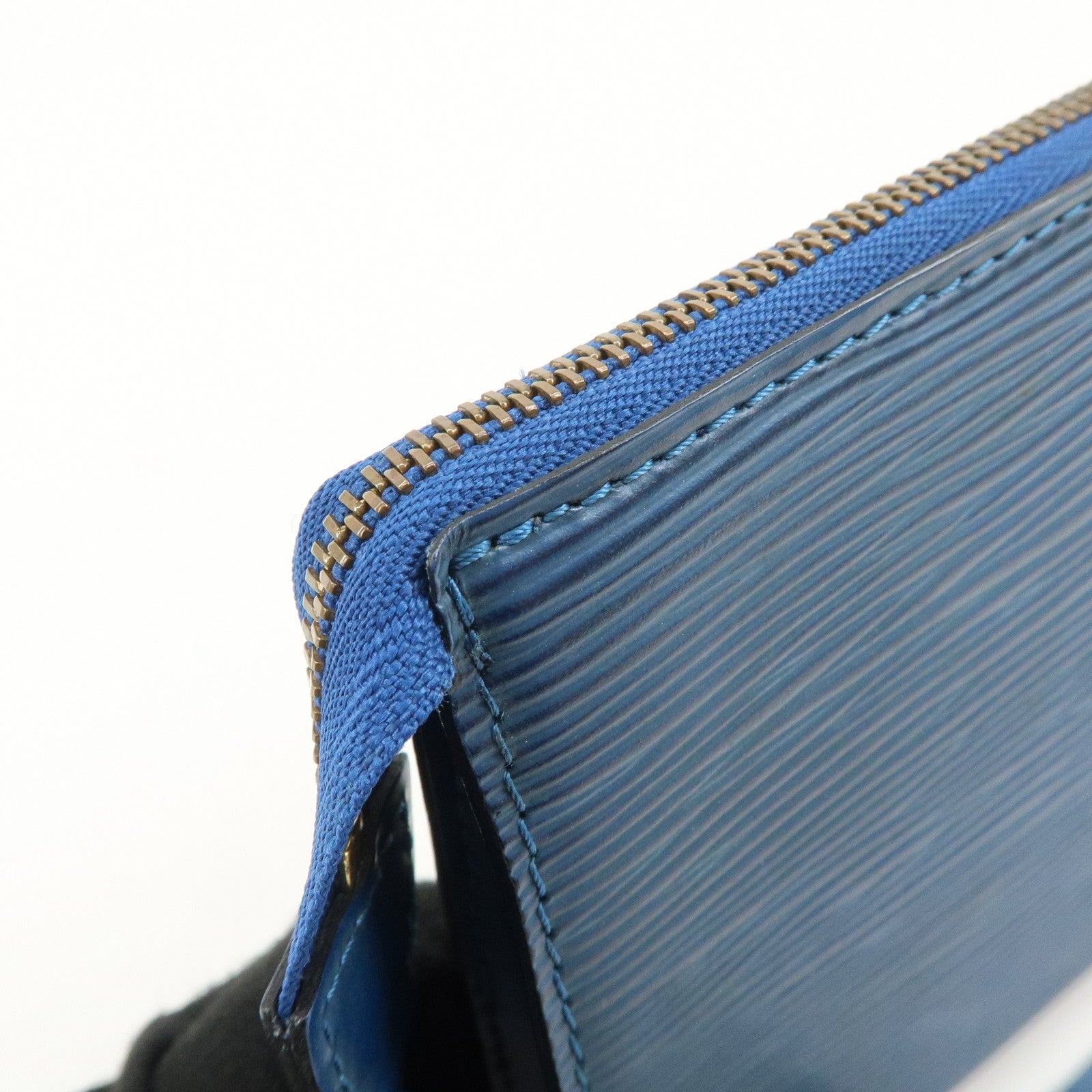 Louis Vuitton Epi Pochette Accessoires Hand Bag Toledo Blue M52947 Used