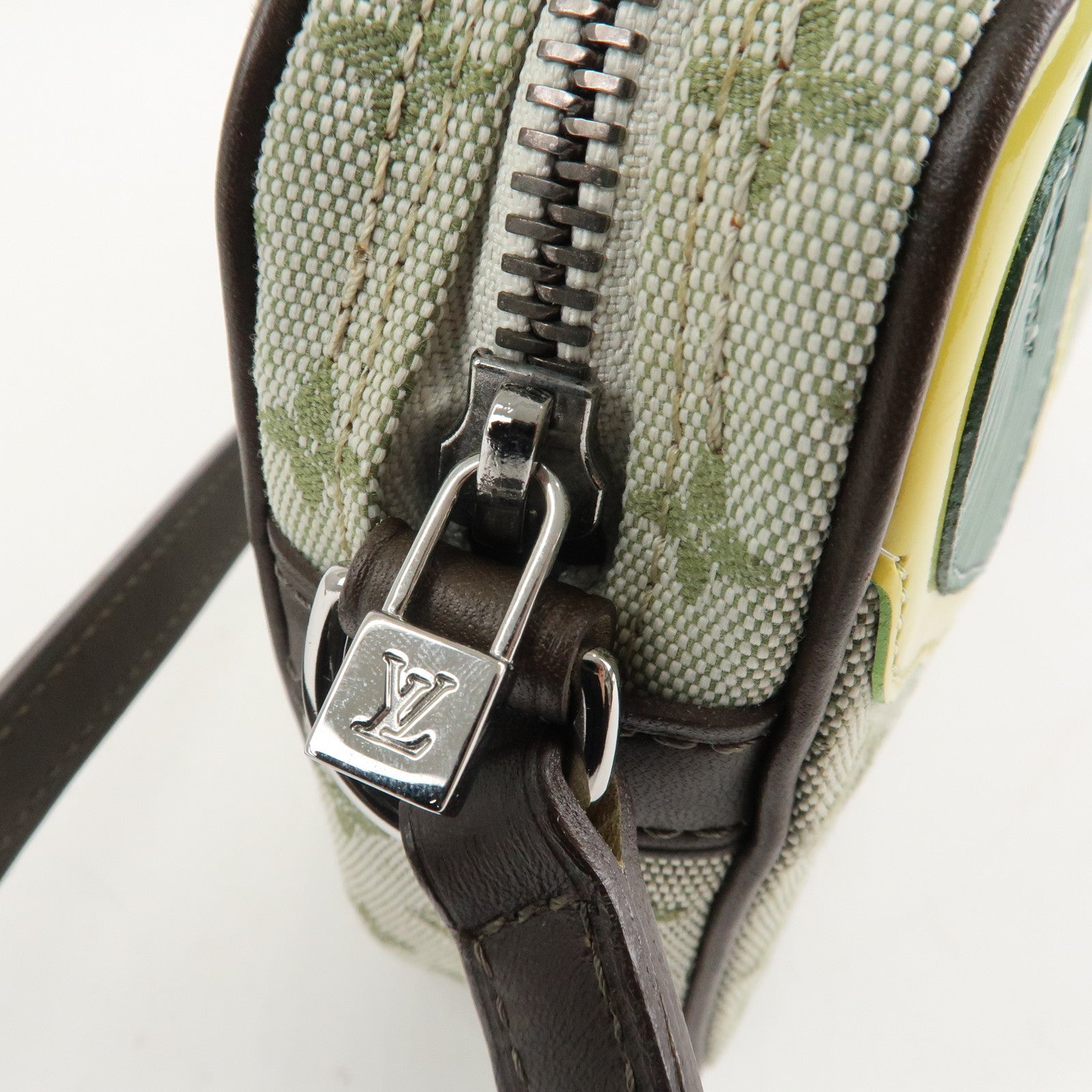 Louis Vuitton Monogram Mini Comte Dufé Pochette Fairy Tale M92274 Used