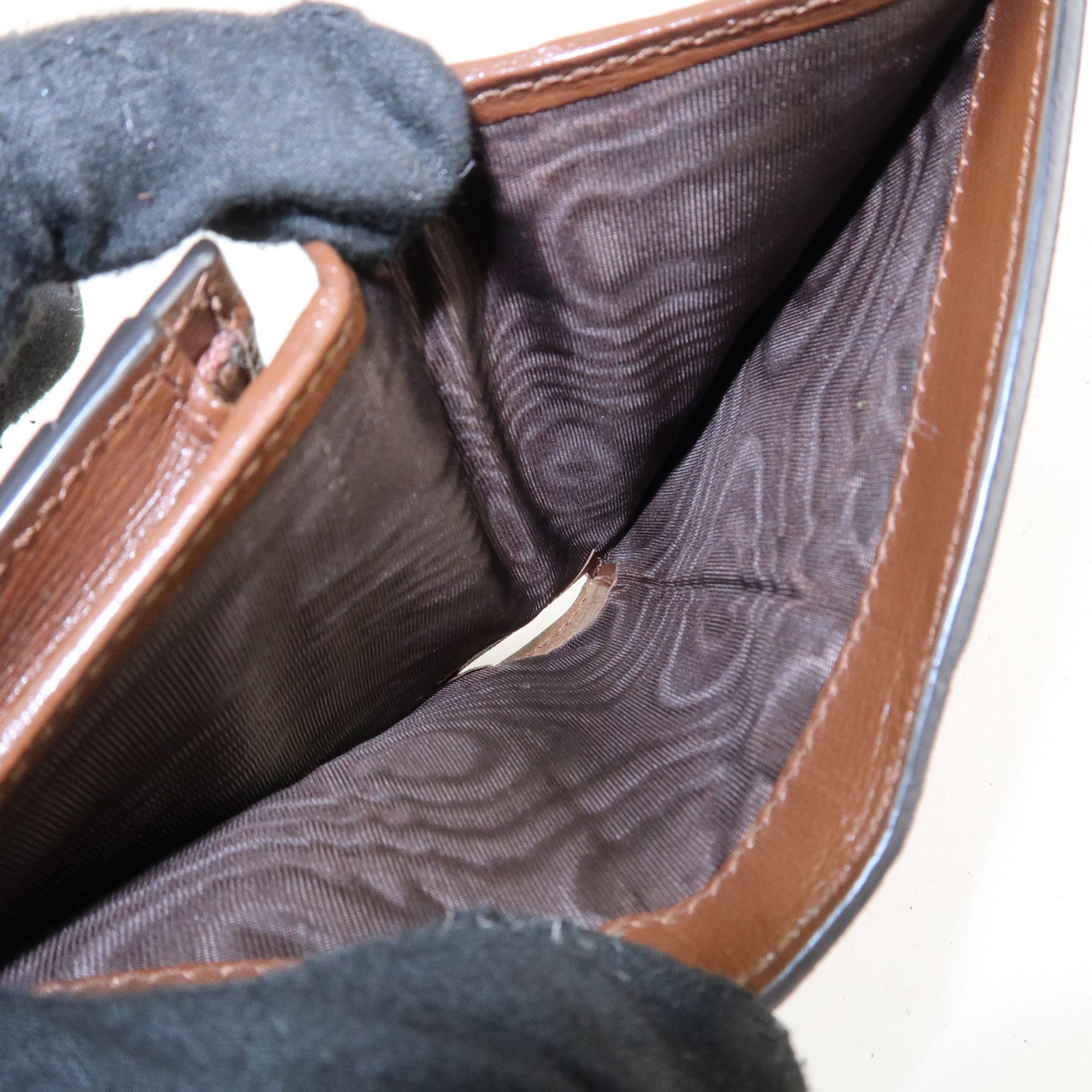 GUCCI GG Supreme Leather Heart Motif Bi-fold Wallet 648848 Used