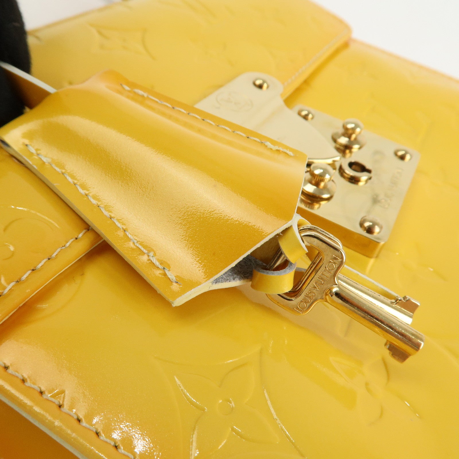 Louis Vuitton Vernis Spring Street Hand Bag LimeYellow M91068 Used