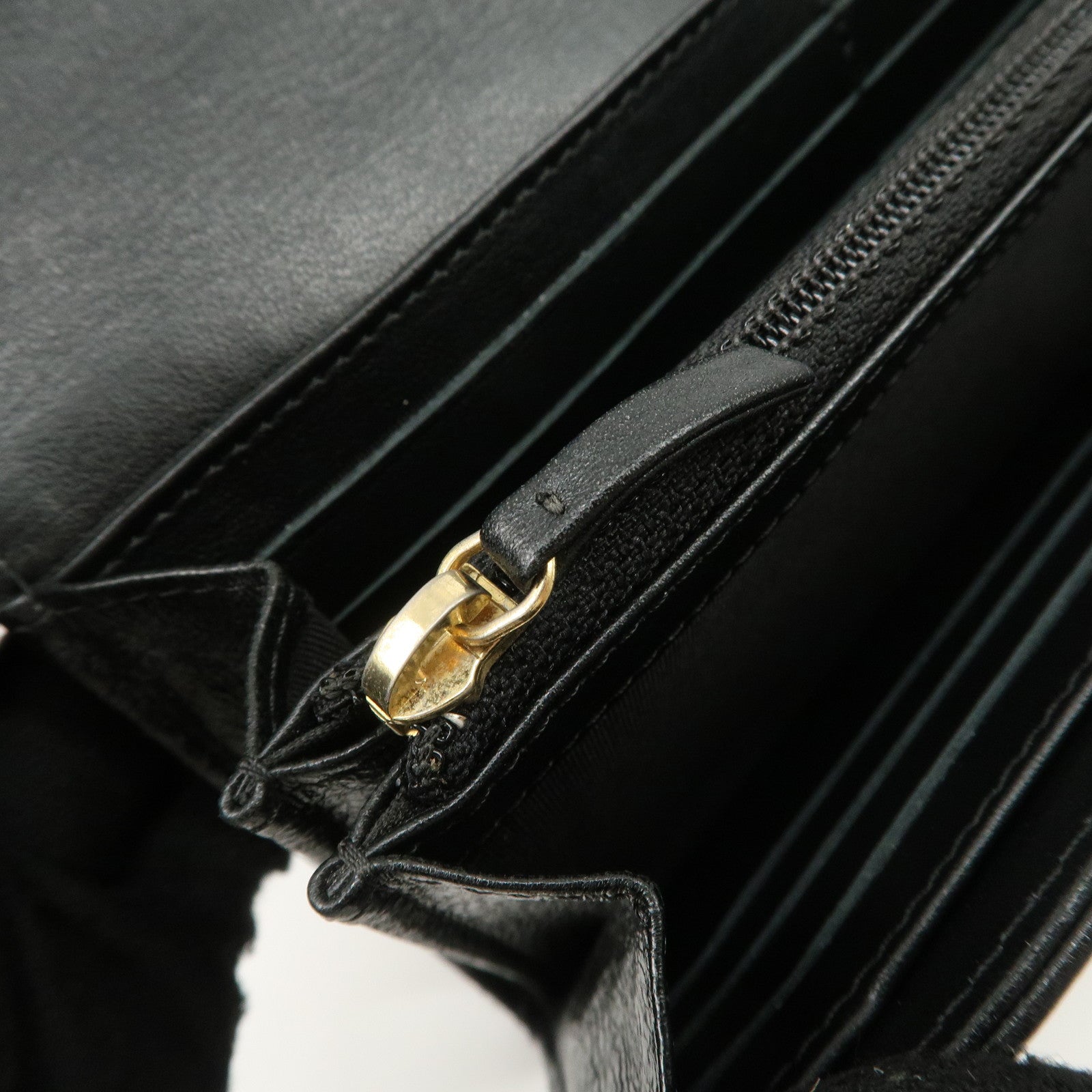 CHANEL Matelasse Lamb Skin Bifold Long Wallet with Studs A70631 Used