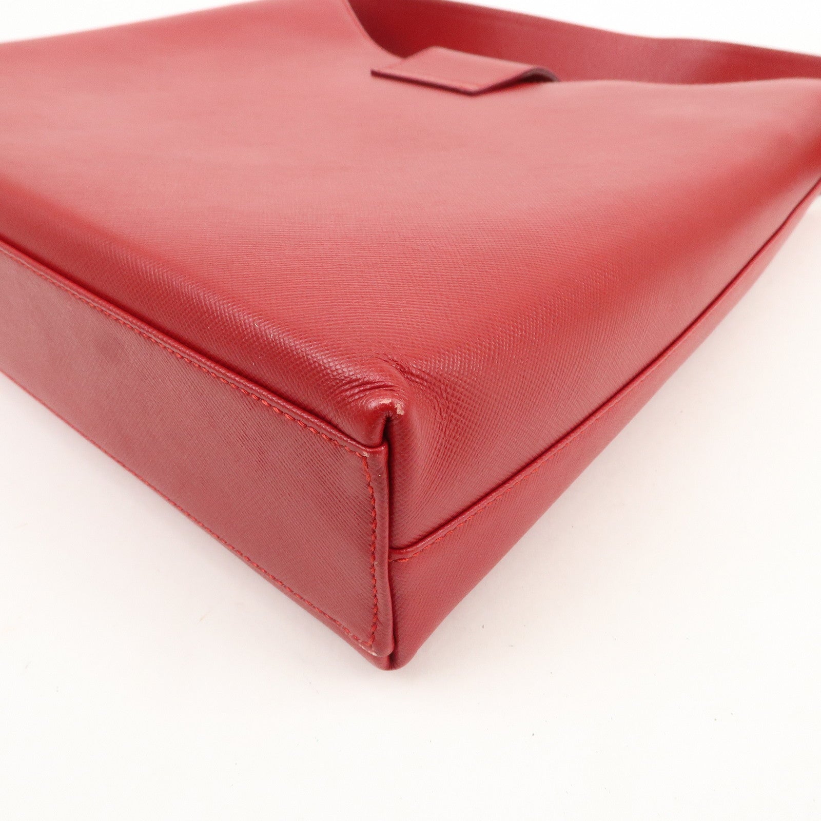 Ferragamo Gancini Leather Shoulder Bag Hand Bag Red