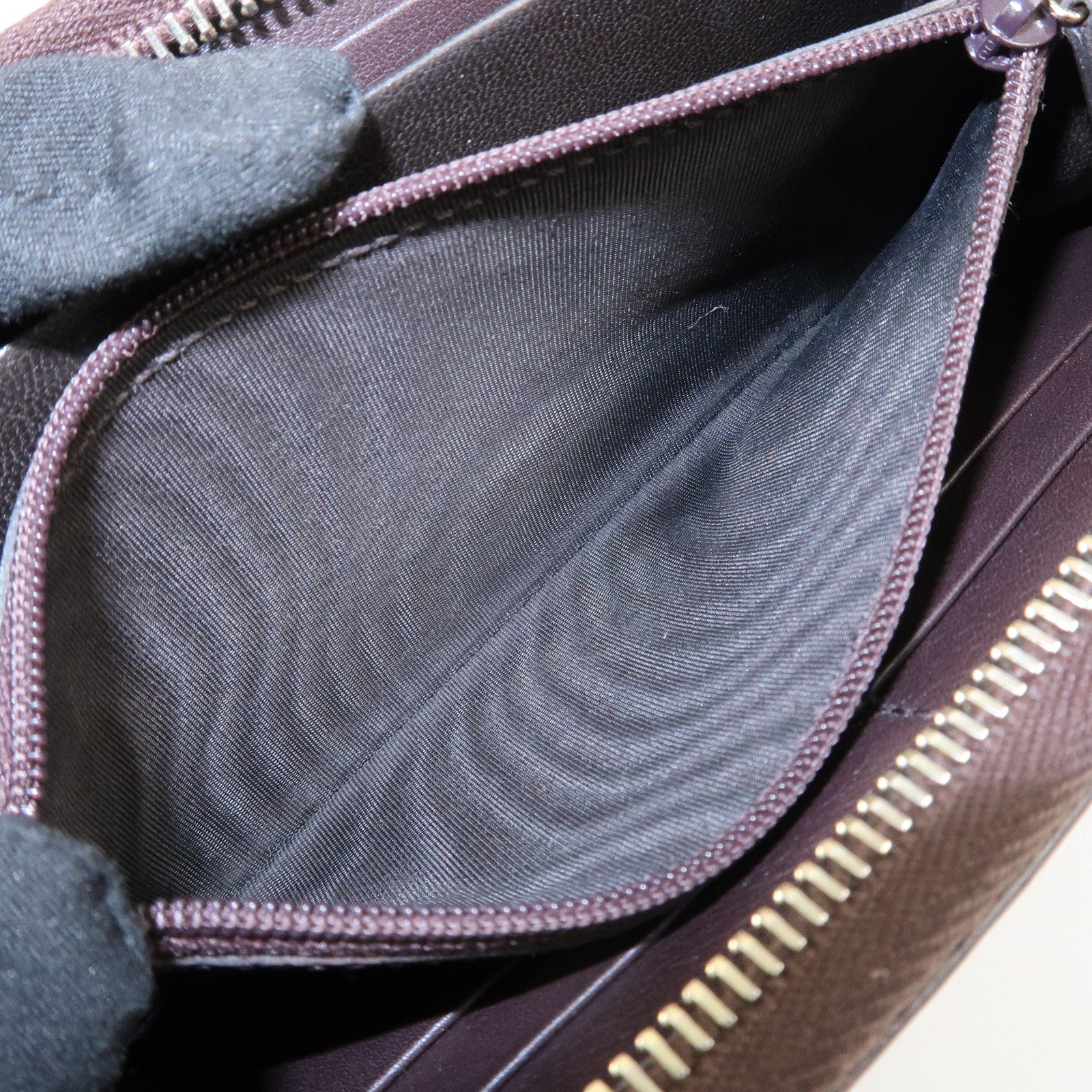 GUCCI Guccissima Leather Round Zippy Long Wallet Dark Brown 112724 Used