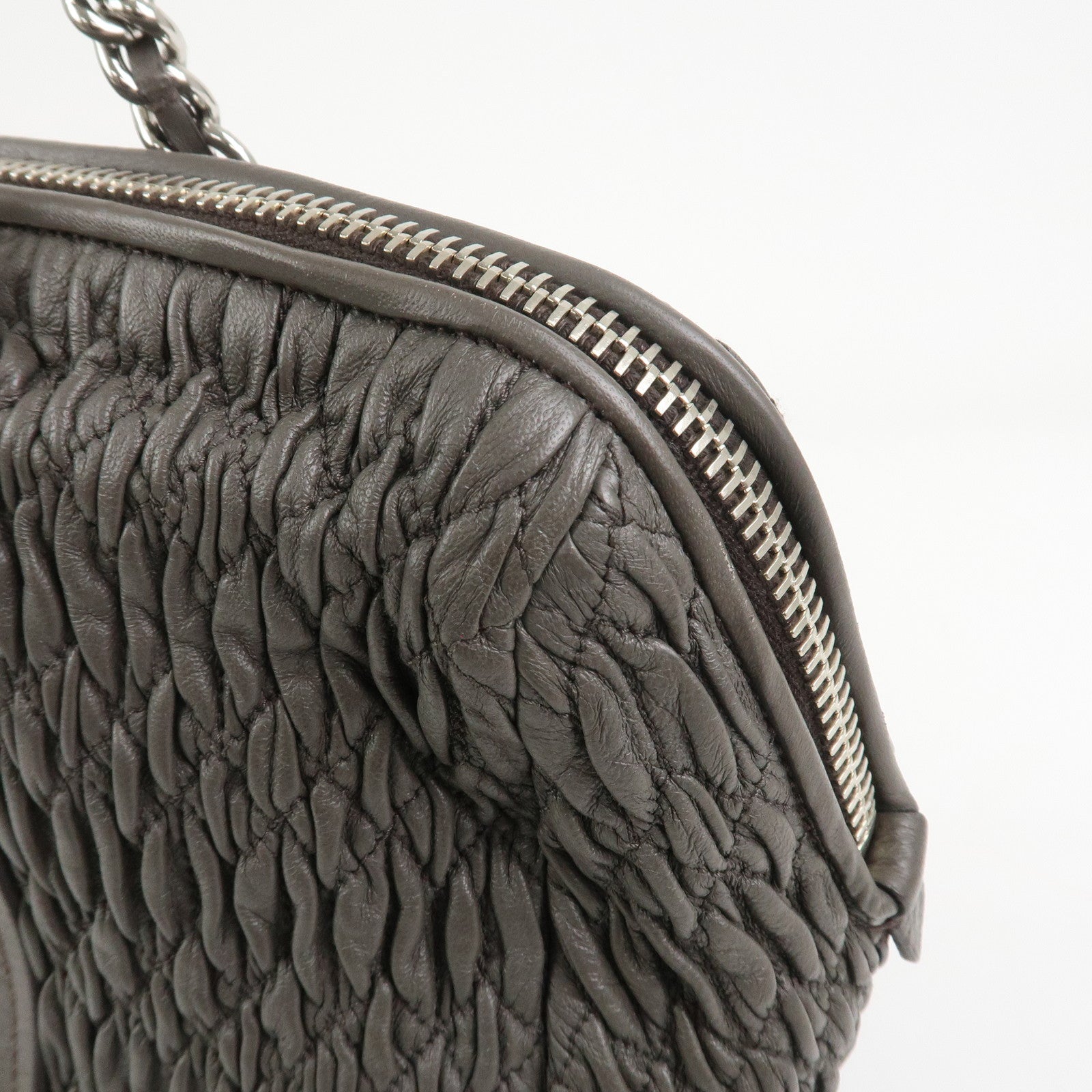 MIUMIU Logo Matelasse Nappa Leather Chain Shoulder Bag Gray