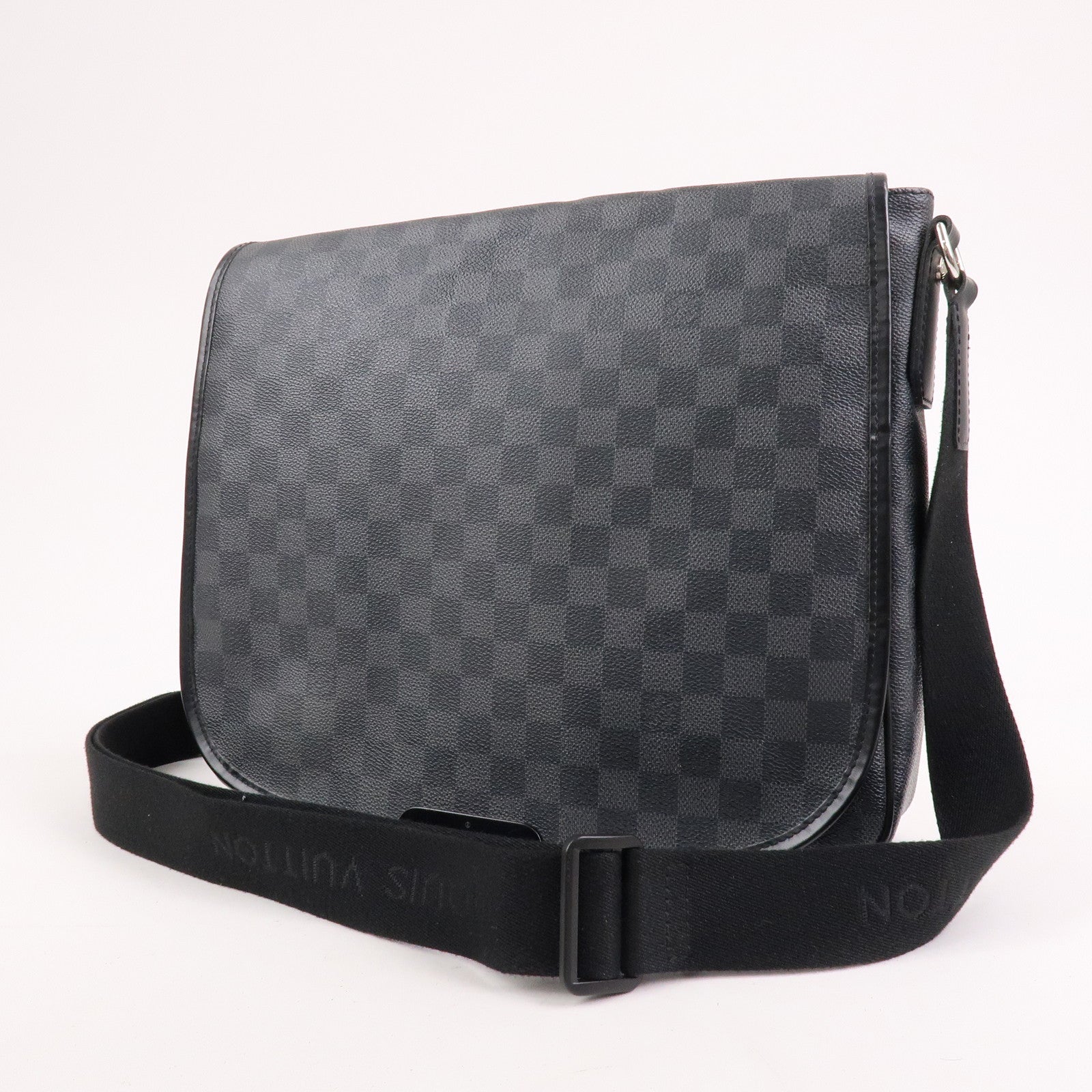 Louis Vuitton Damier Graphite Daniel MM Shoulder Bag N58029