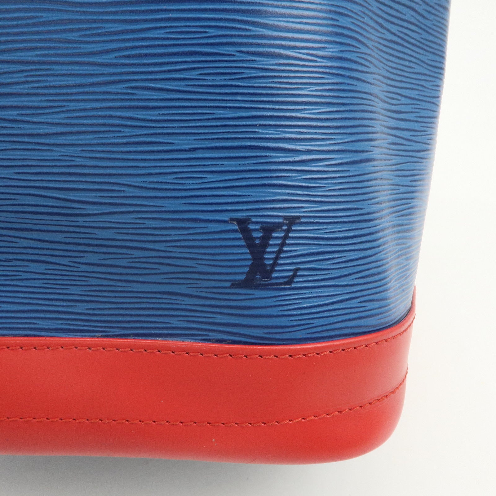 Louis Vuitton Epi Noe Tricolor Shoulder Bag Blue Green Red M44082