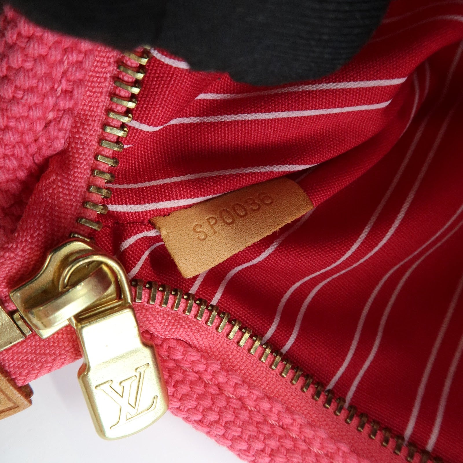 Louis Vuitton Antigua Canvas Pochette Plate GM M40065 Rose M40065