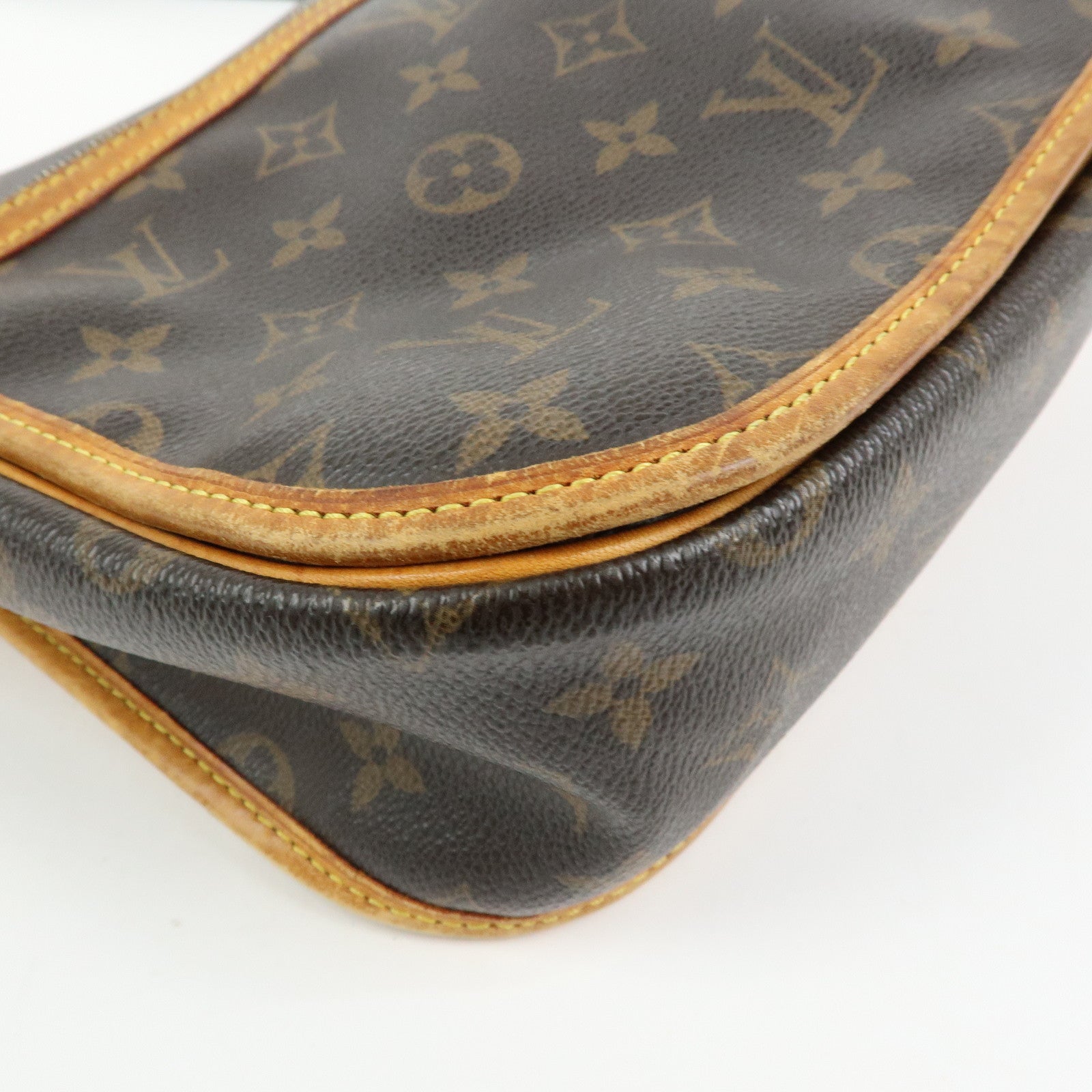 Louis Vuitton Monogram Messenger Bosphore PM Shoulder Bag M40106