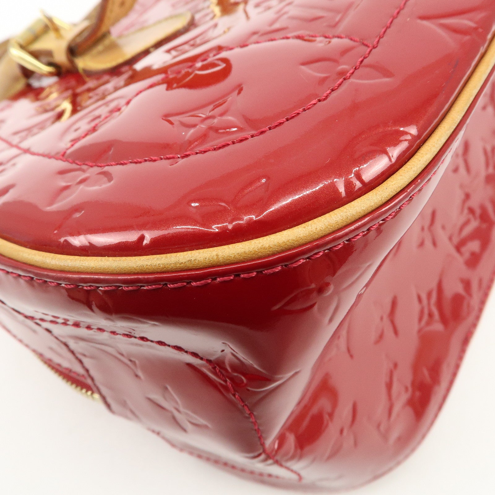 Louis Vuitton Monogram Vernis Summit Drive Hand Bag Red M93513