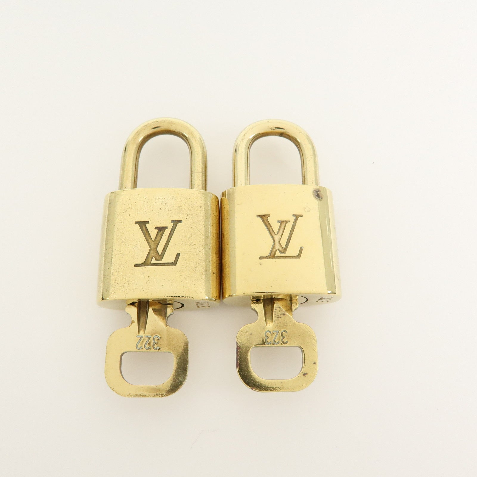 Louis Vuitton Set of 10 Lock & Key Cadena Key Lock Gold