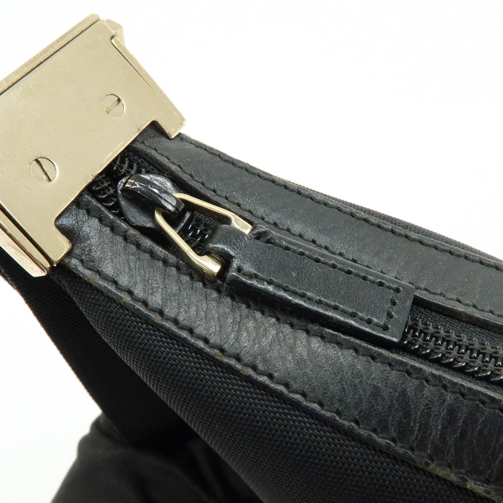 GUCCI Canvas Leather Shoulder Bag Crossbody Bag Black 019・0433