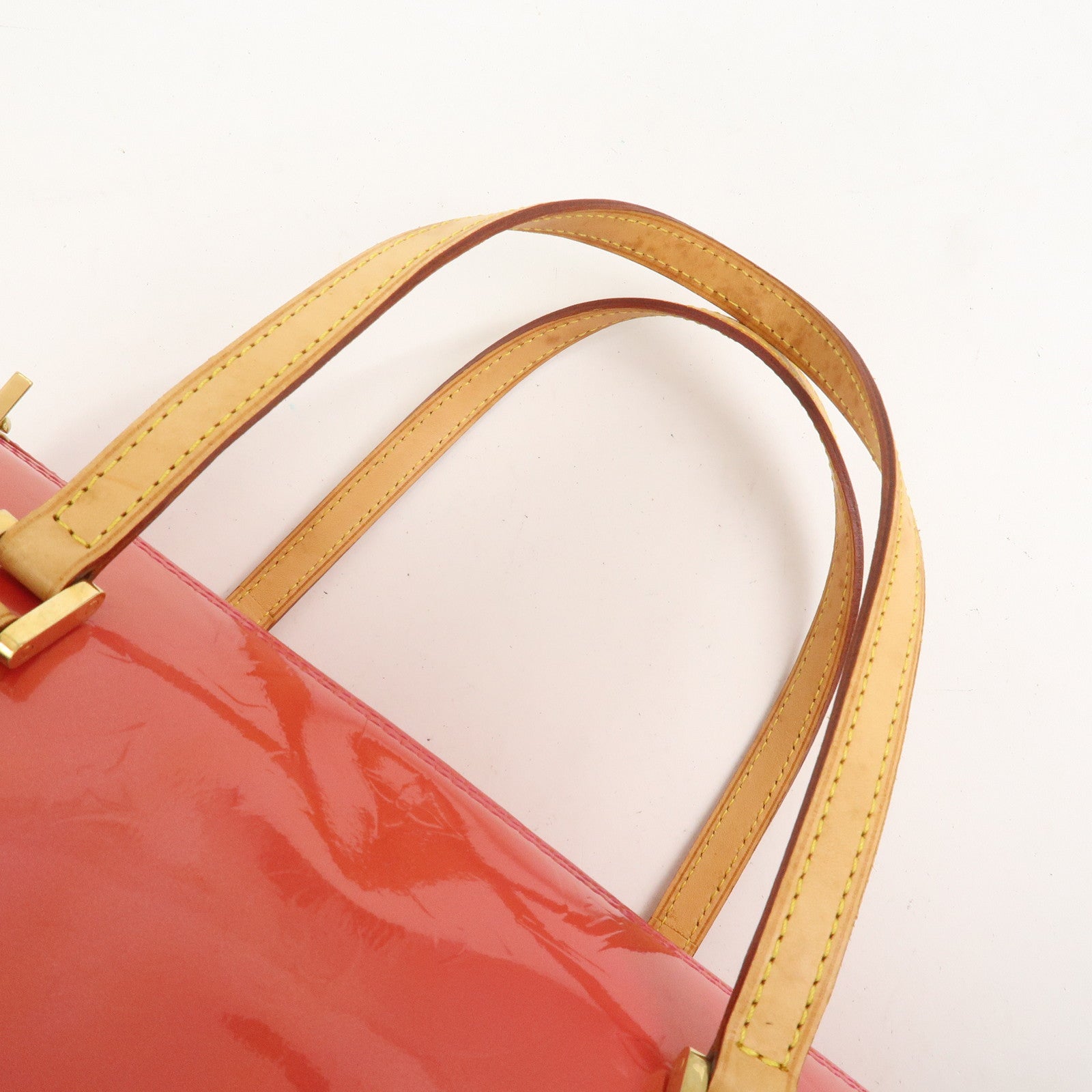 Louis Vuitton Monogram Vernis Leather Bedford Shoulder Hand Bag Framboise M9133F