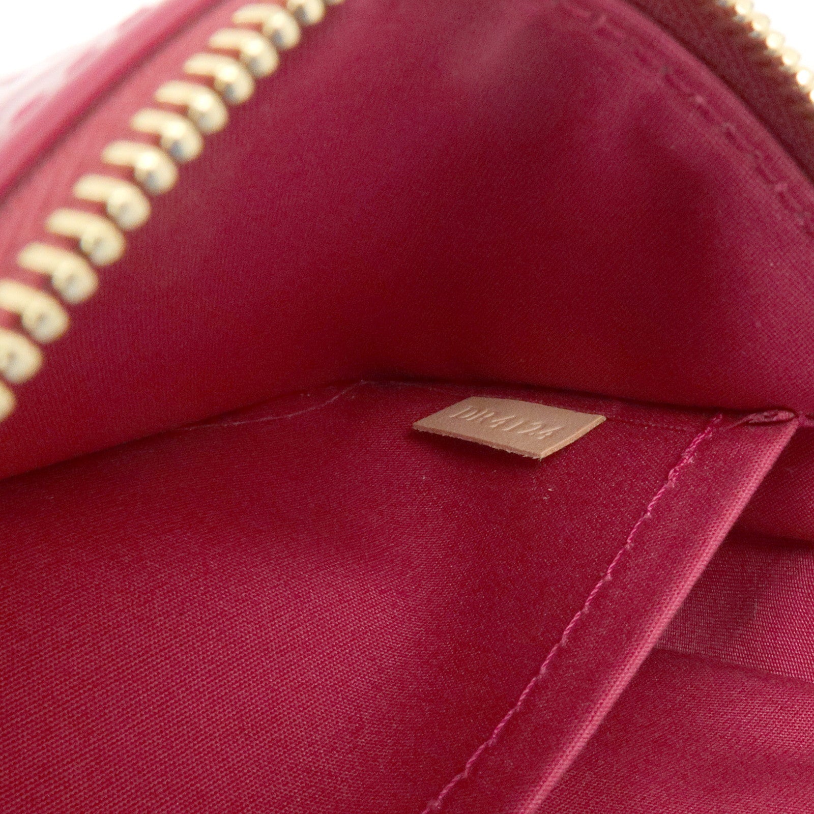 Louis Vuitton Monogram Vernis Pochette Accessoires Pouch M91574