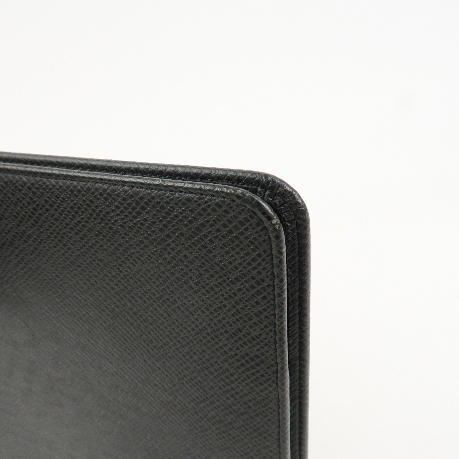 Louis Vuitton Taiga Agenda Bureau Planner Cover Ardoise R20409