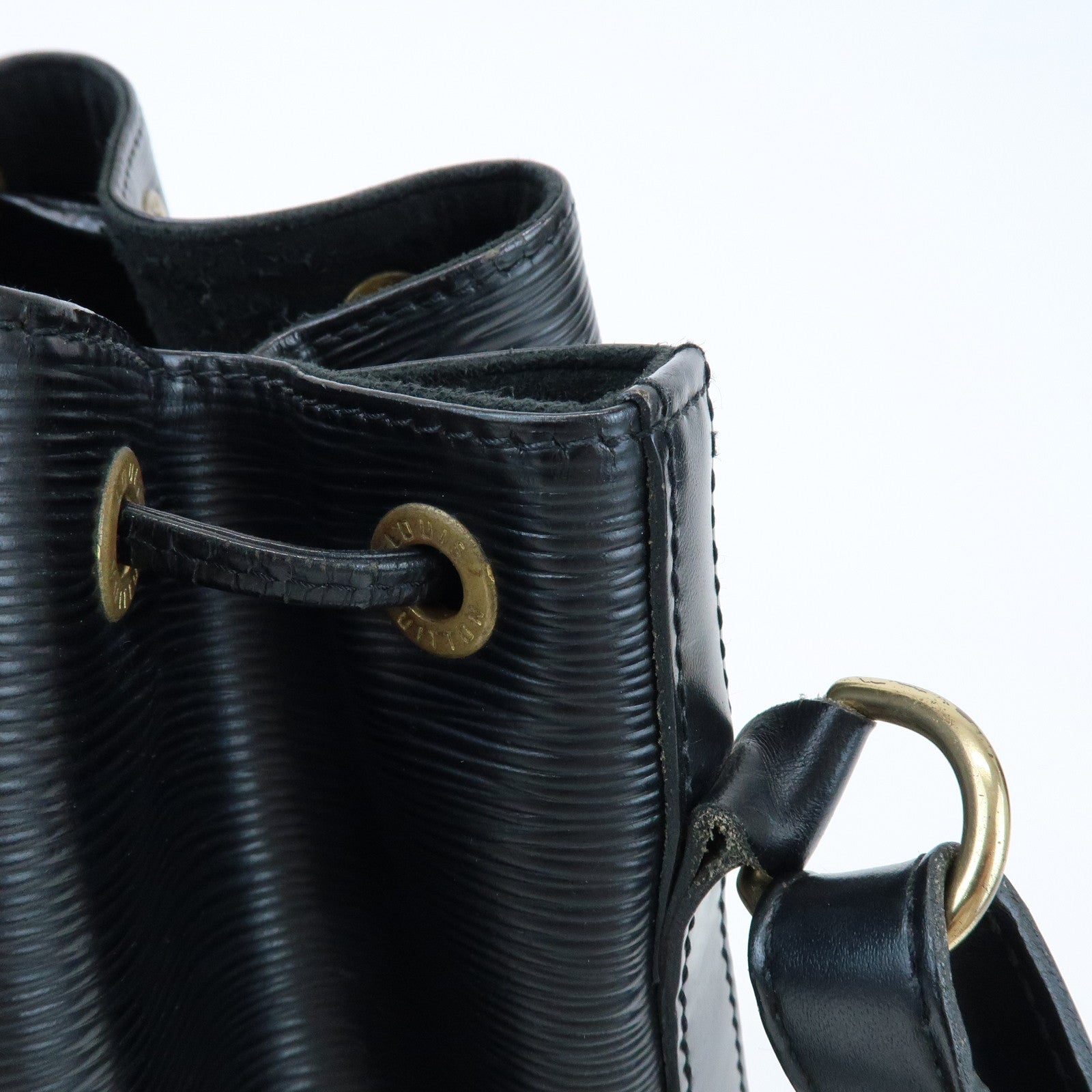 Louis Vuitton Epi Petit Noe Shoulder Bag Noir Black M59012