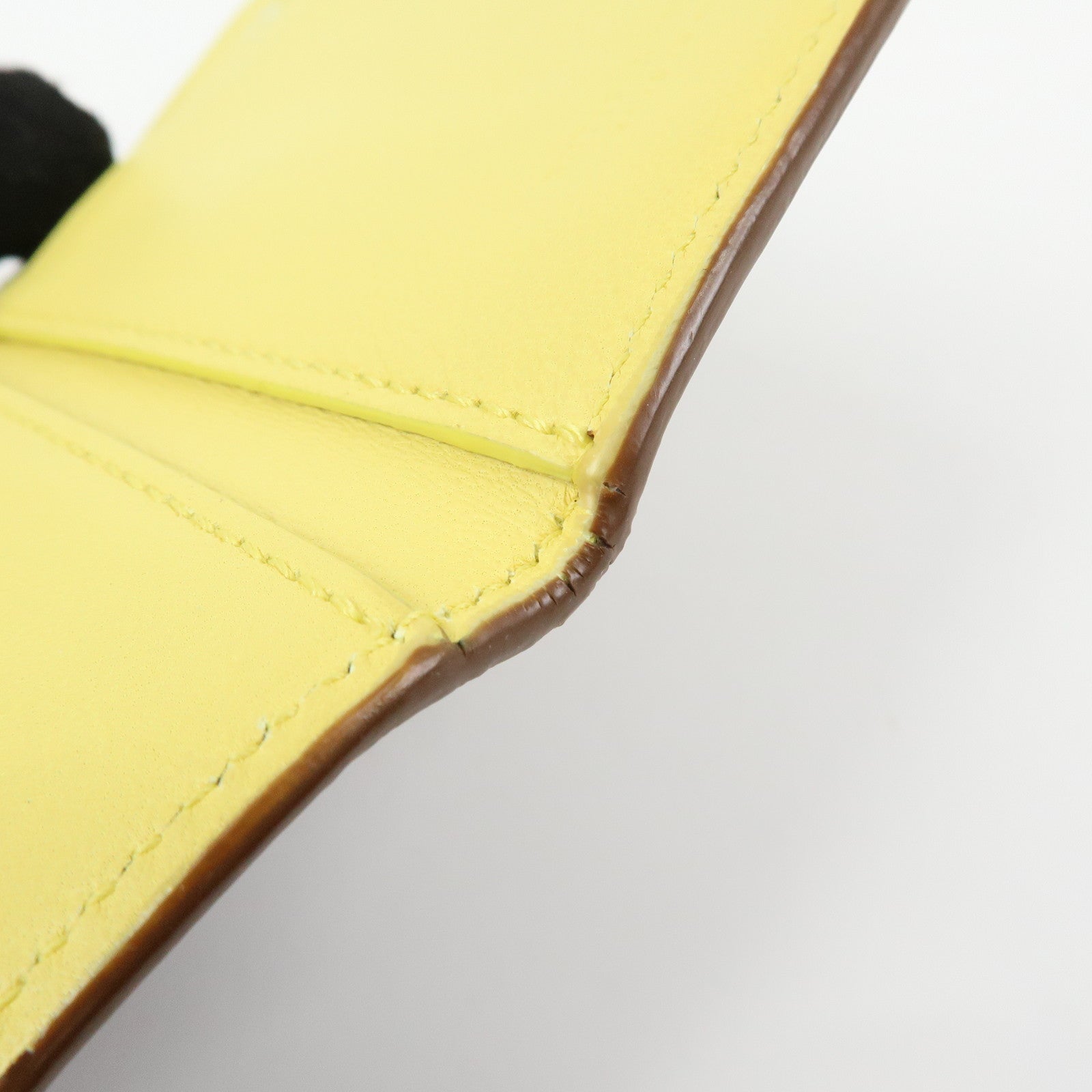 Bottega Veneta Lamb Skin Bi-fold Comact Wallet Brown 550306