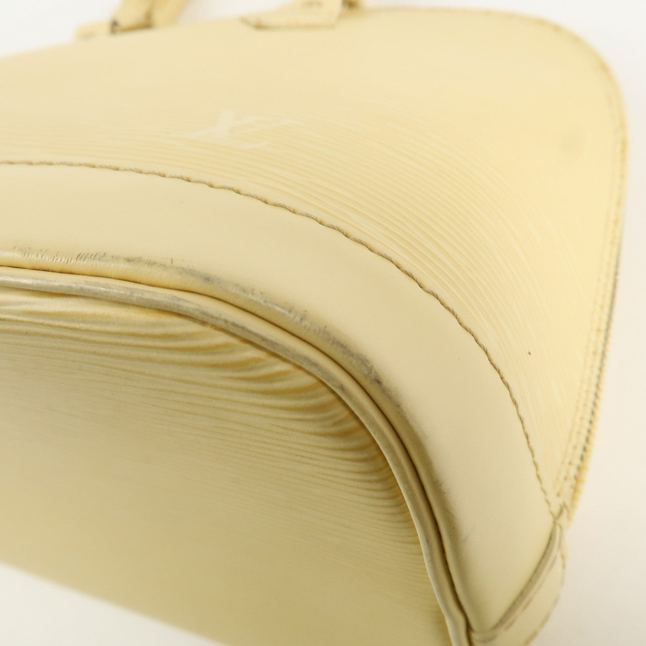Louis Vuitton Epi Leather Alma Hand Bag Vanilla M5214A Used