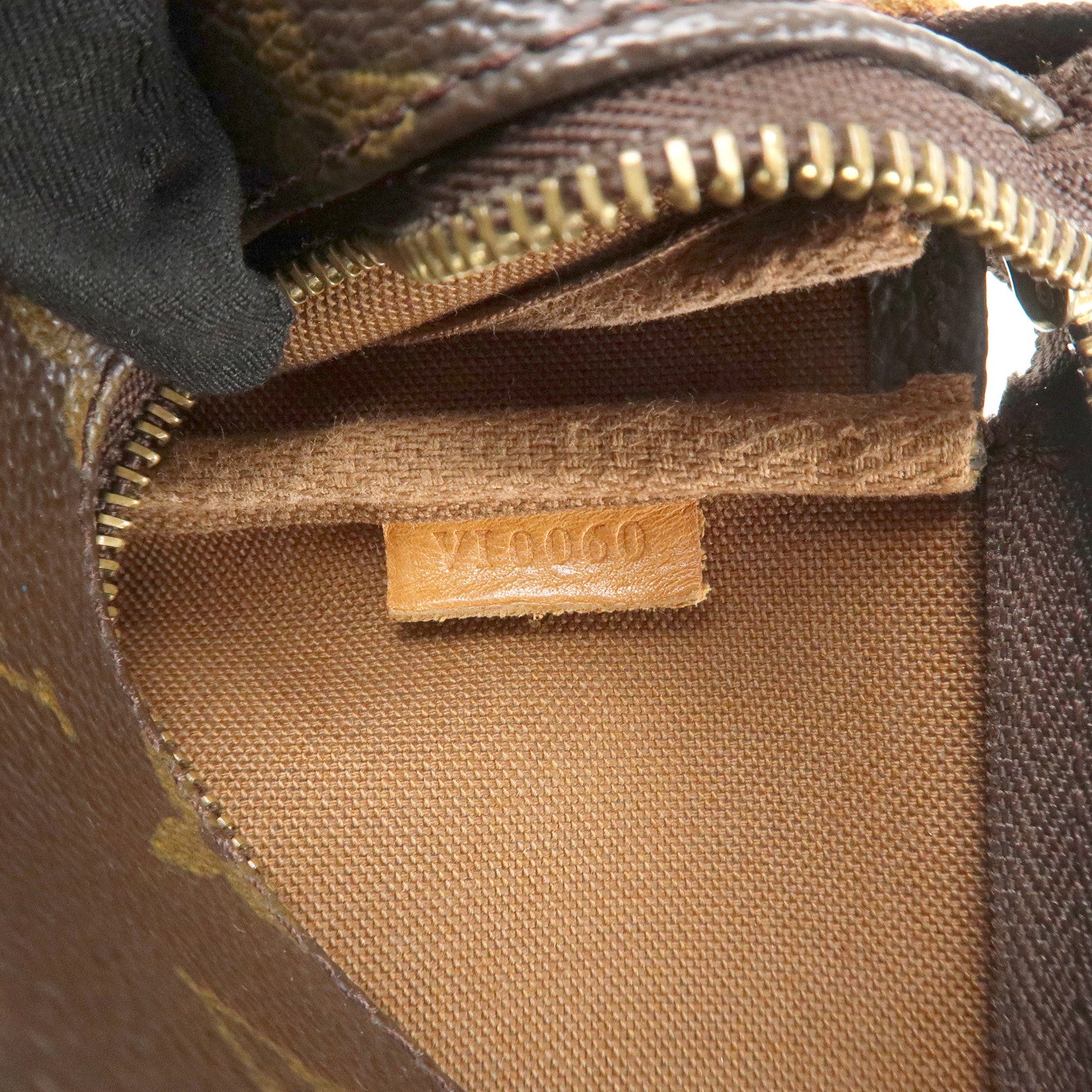 Louis Vuitton Monogram Pochette Accessoires Hand Bag Brown M51980 Used