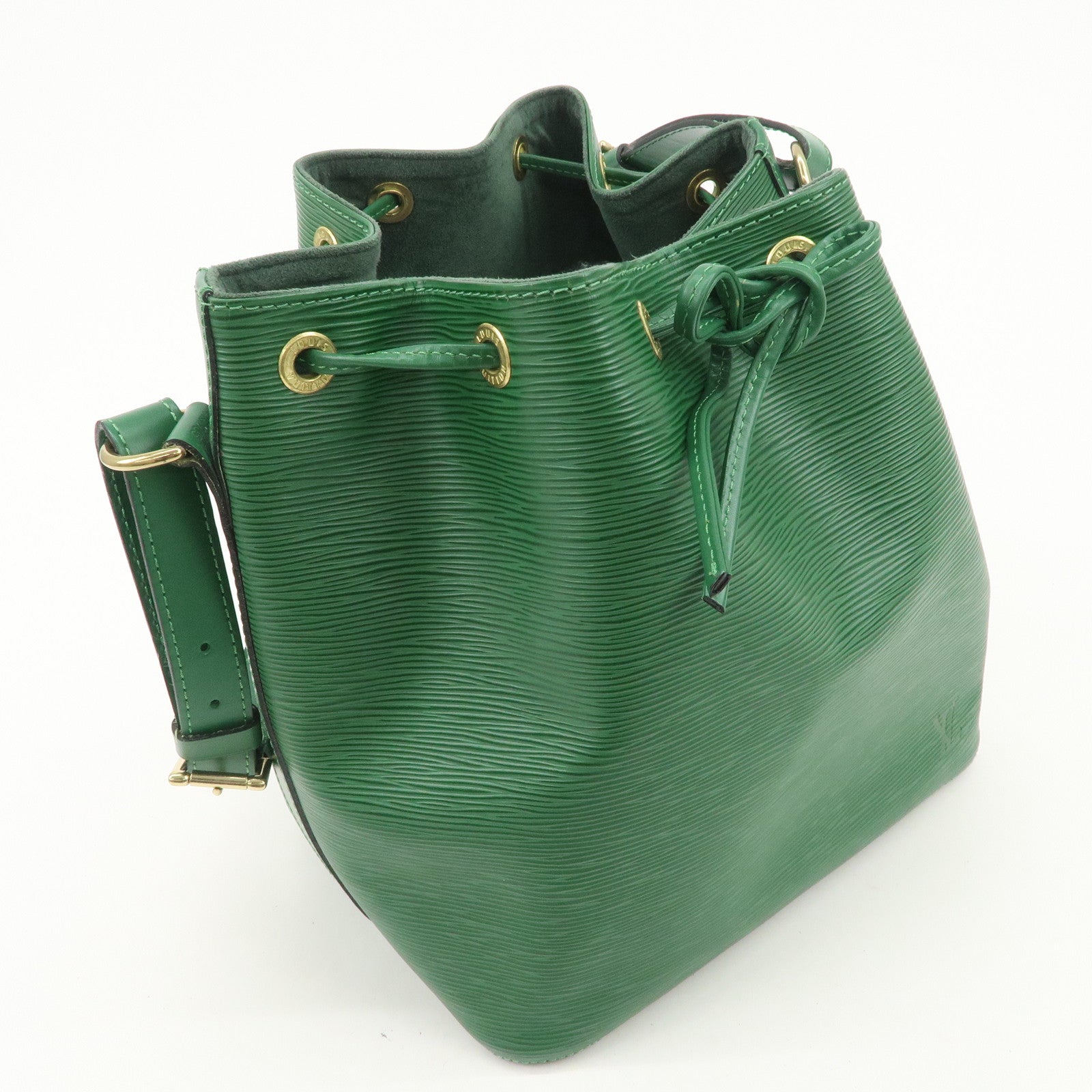 Louis Vuitton Epi Petit Noe Shoulder Bag Borneo Green M44104