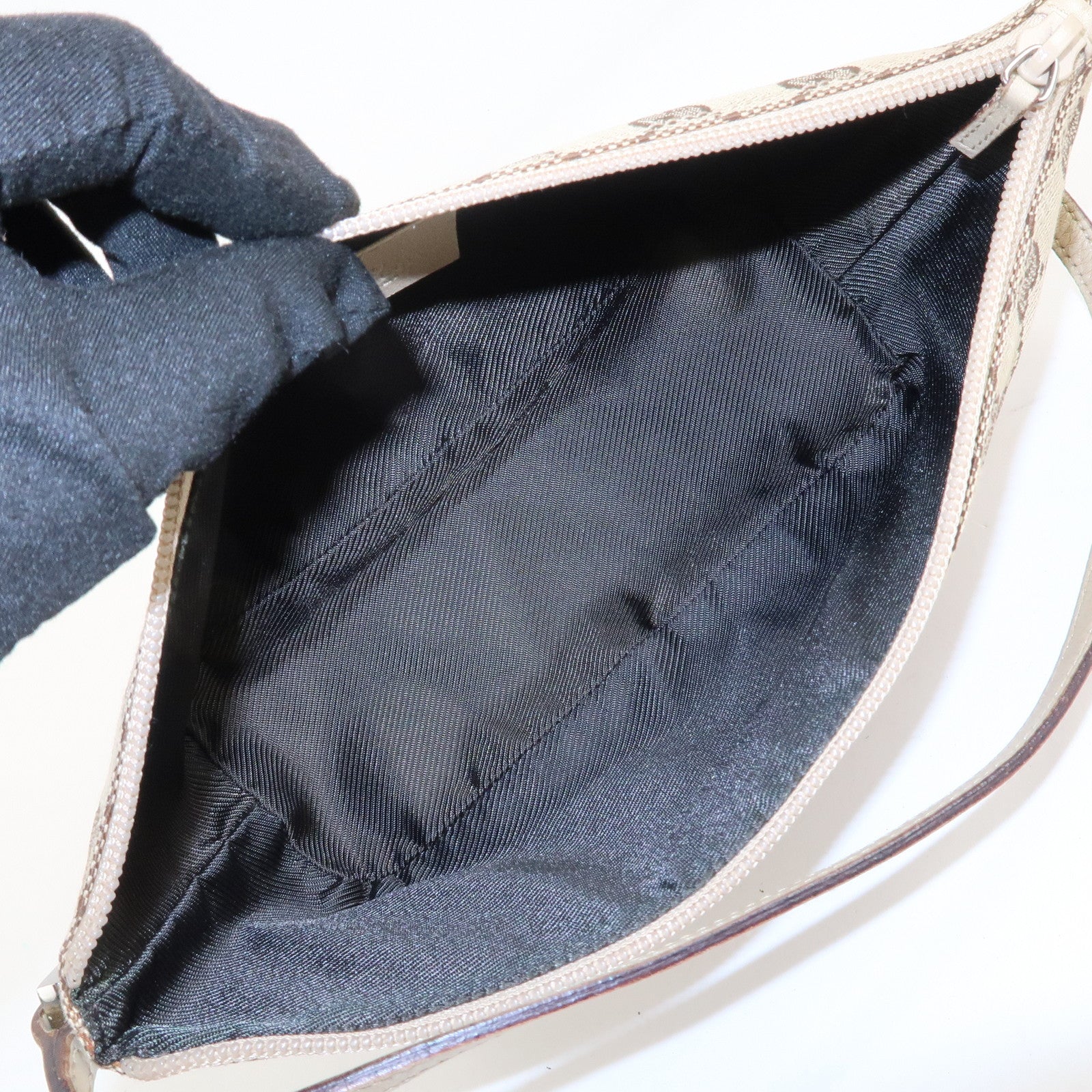 GUCCI Boat Bag GG Canvas Leather Hand Bag Pouch Beige Brown 07198