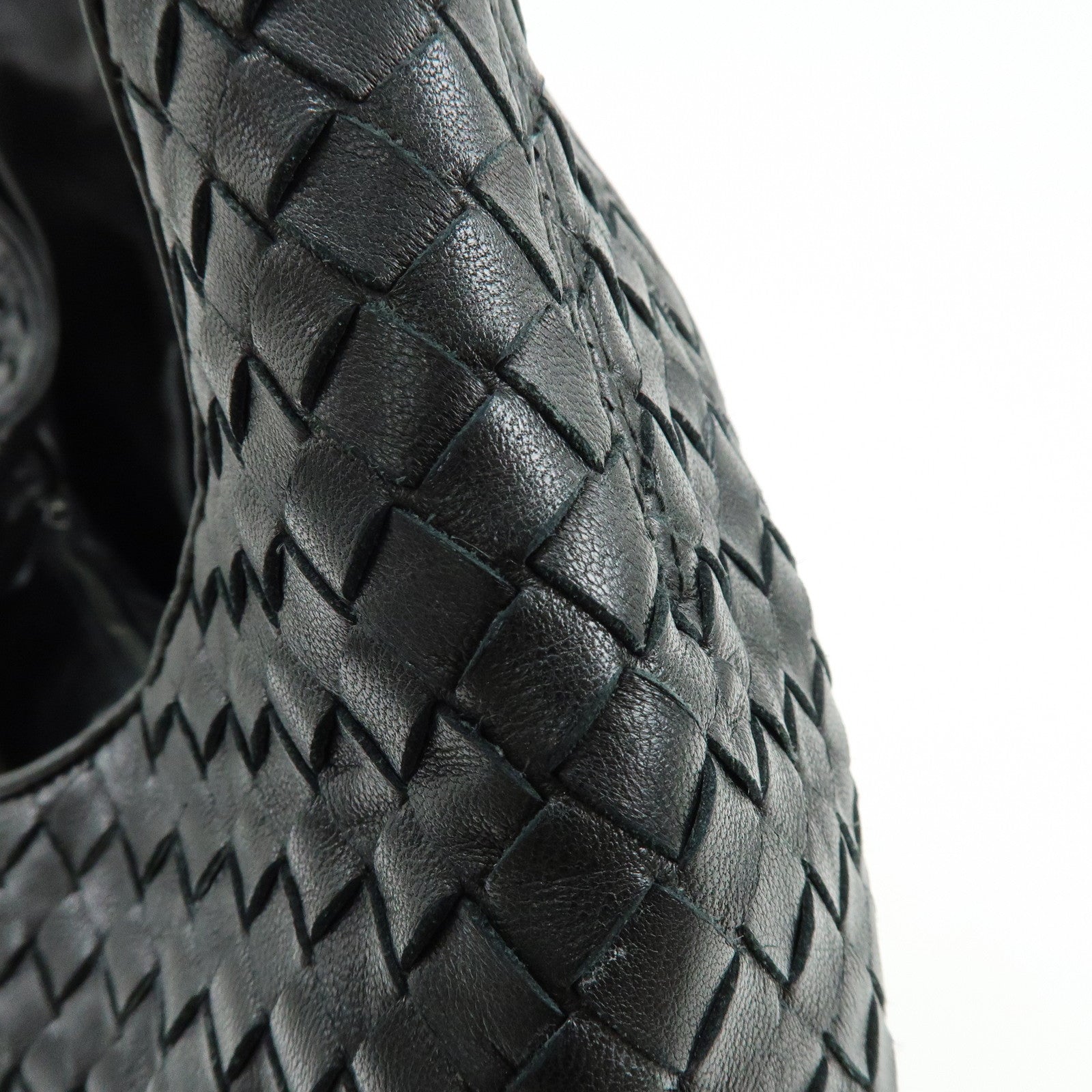 BOTTEGA VENETA Intrecciato Lamb Skin Shoulder Bag Black 145552