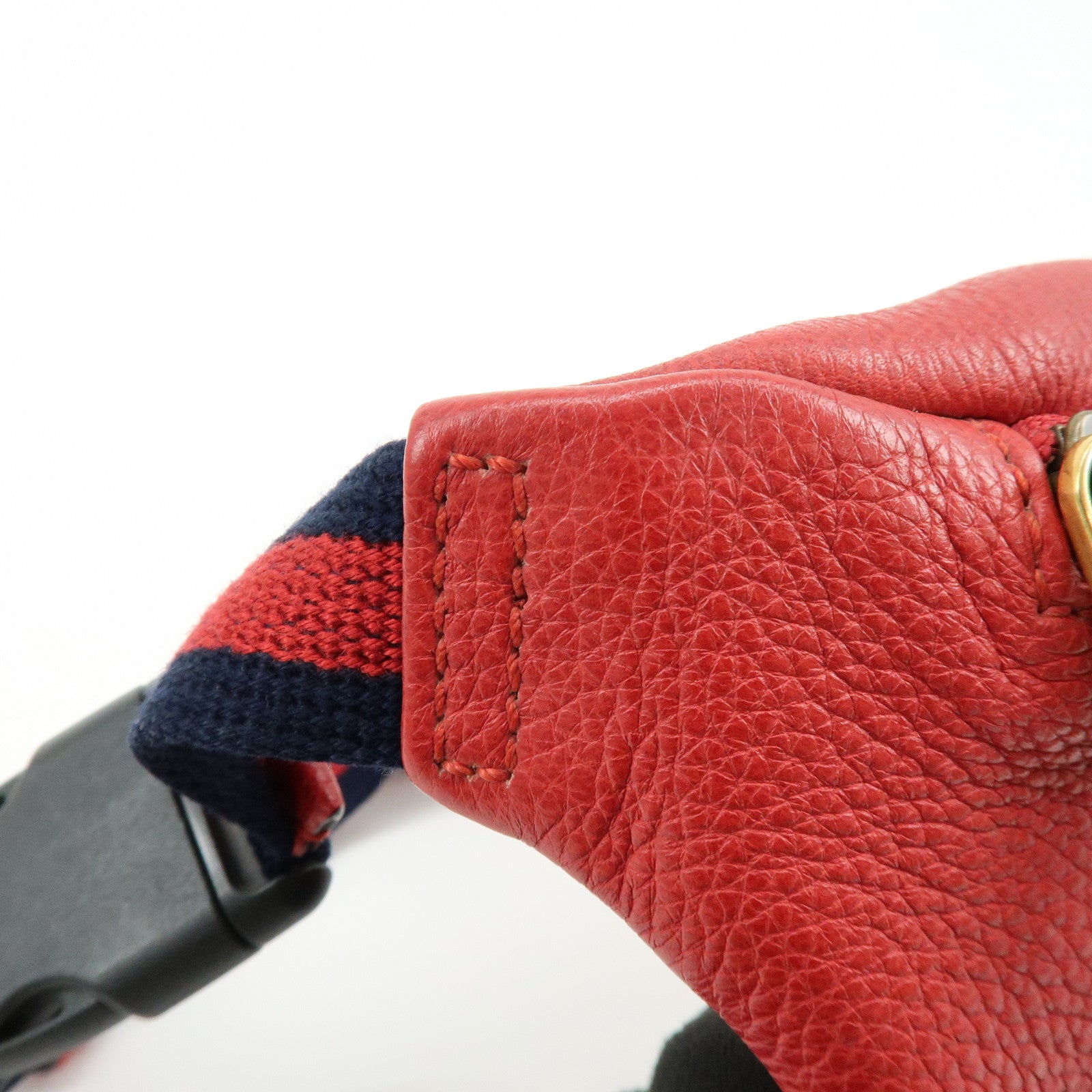 GUCCI Sherry Leather Waist Pouch Body Bag Red 527792