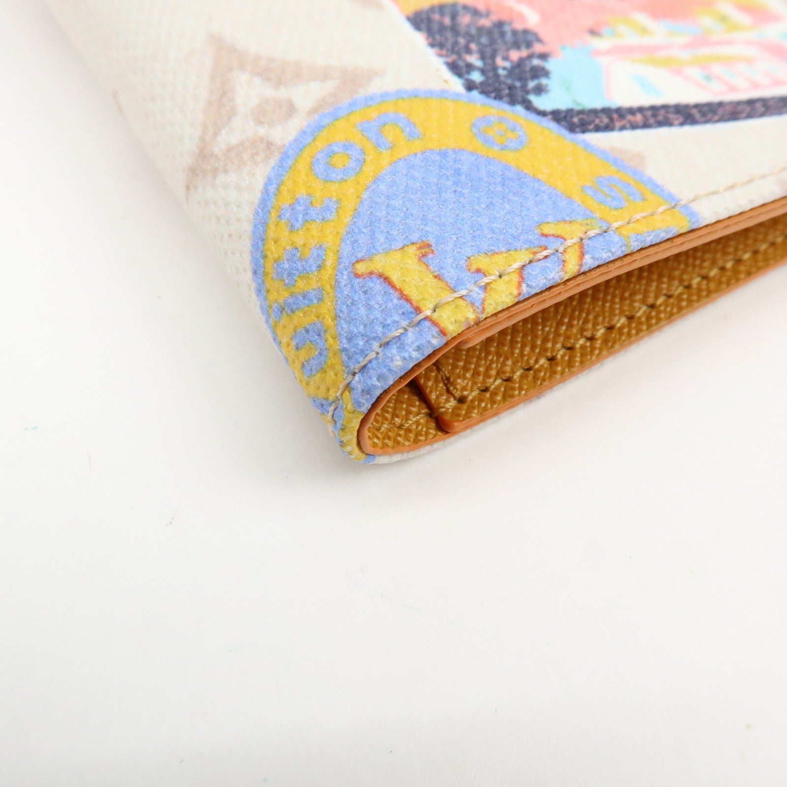 Louis Vuitton Monogram Canvas Couverture Passport Case Dune M14621