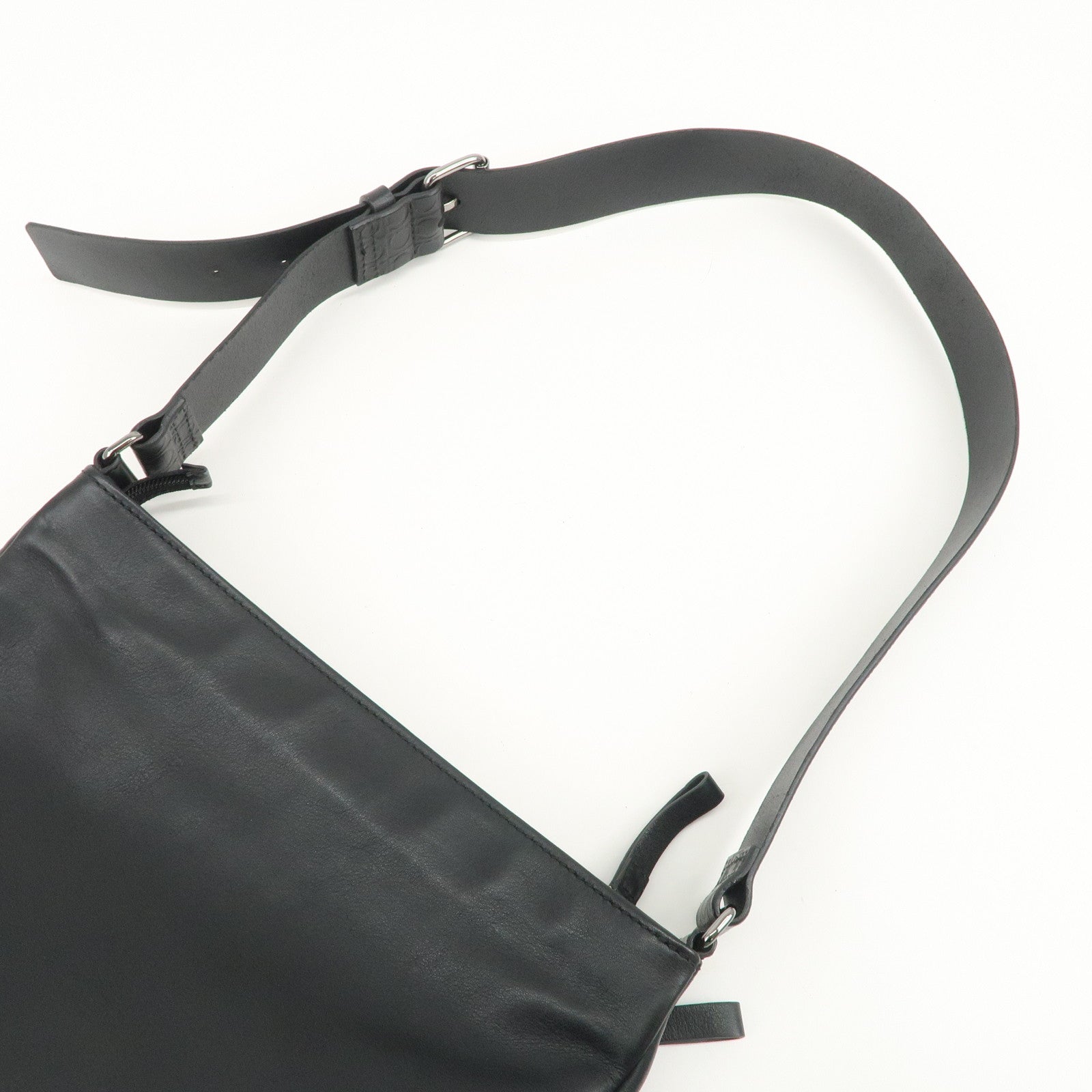 Ferragamo Gancini Leather Shoulder Bag Crossbody Bag Black