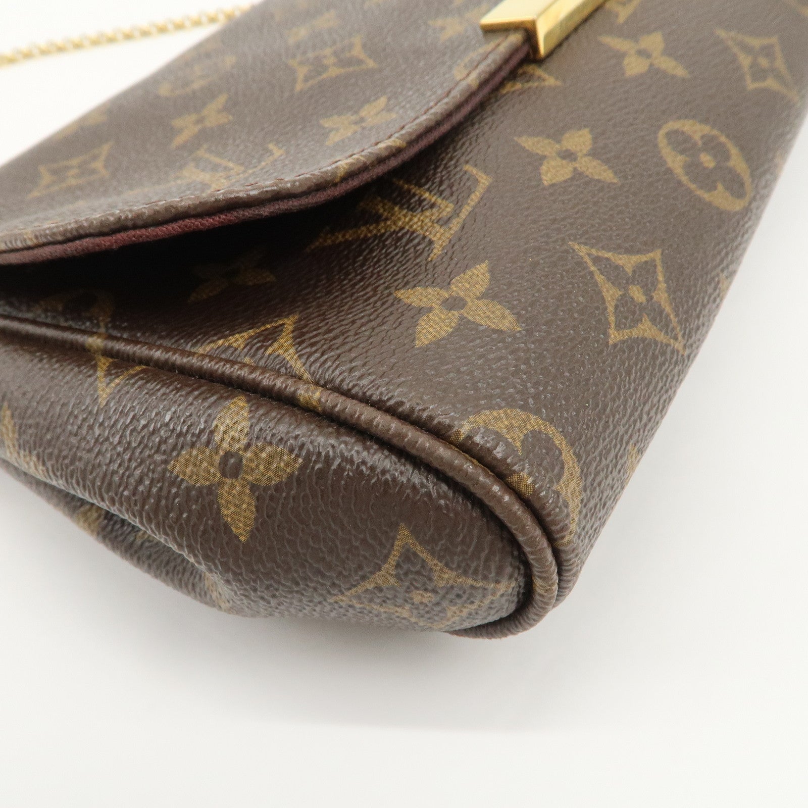 Louis Vuitton Monogram Favorite MM Shoulder Bag Brown M40718