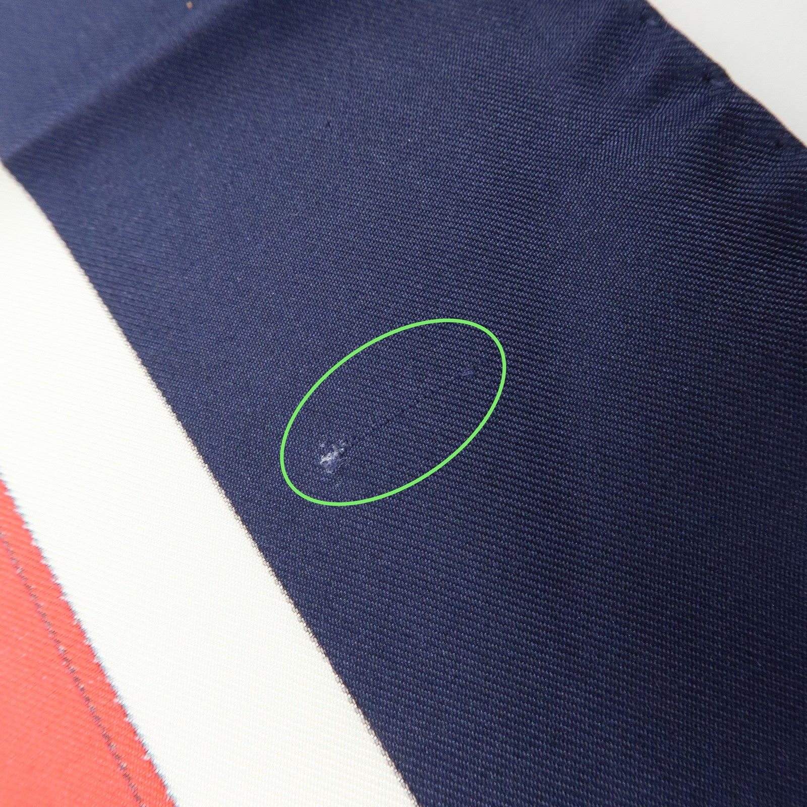 HERMES Carre 90 Silk 100% Scarf Eperon d'or Navy White Yellow Red
