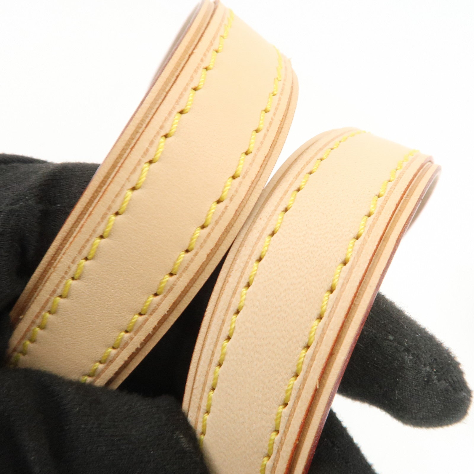 Louis Vuitton Monogram Multicolor Aurelia MM Shoulder Bag M40095